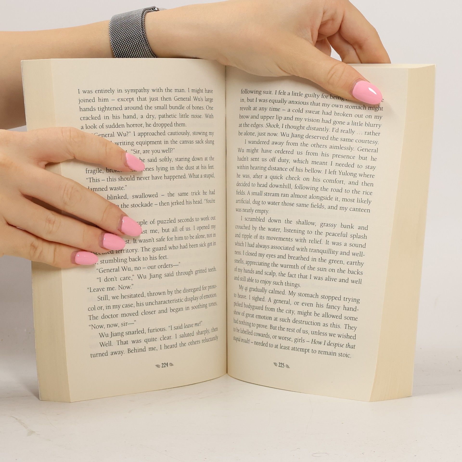 Zoë Marriott The Hand, the Eye & the Heart