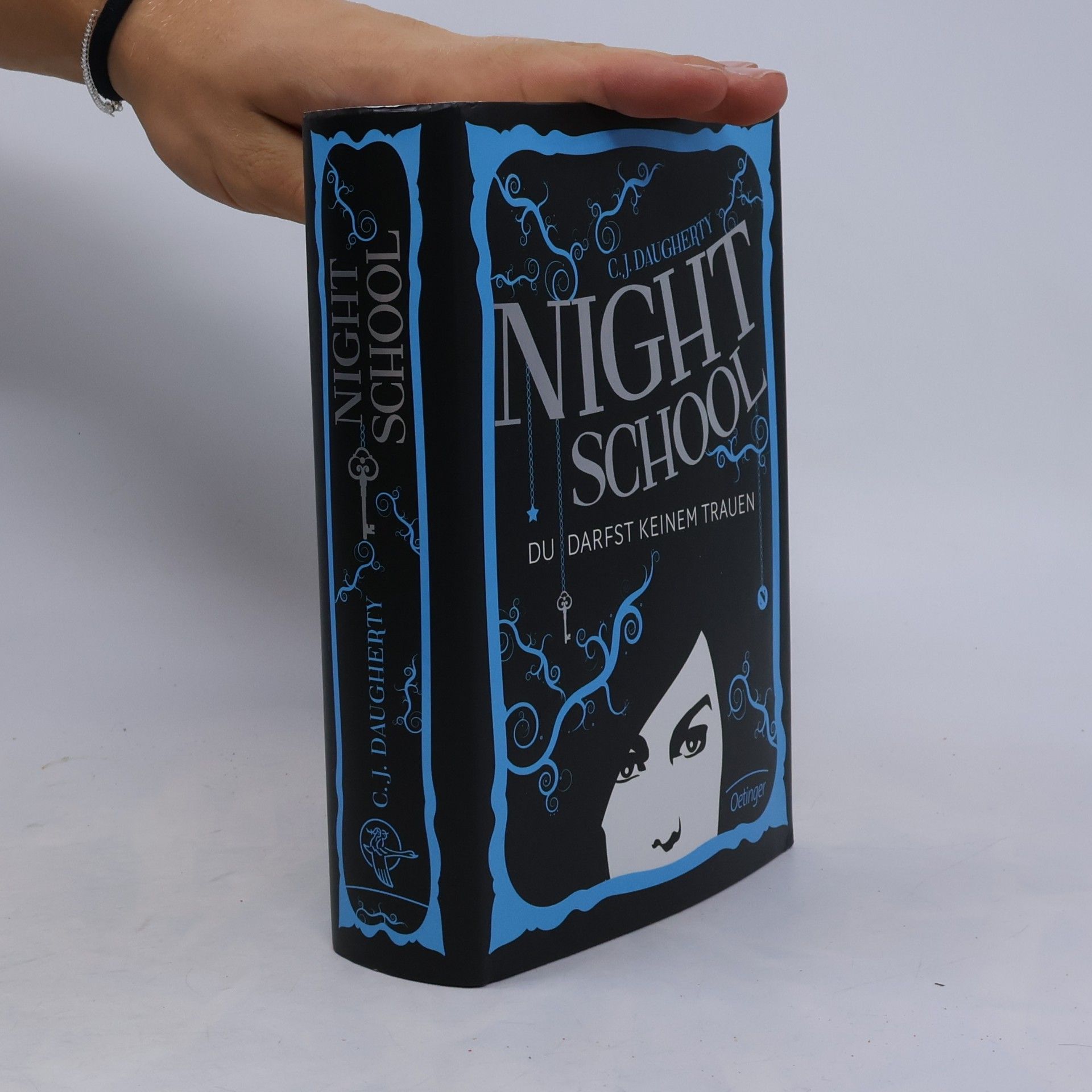 Christi Daugherty Night School 1. Du darfst keinem Trauen