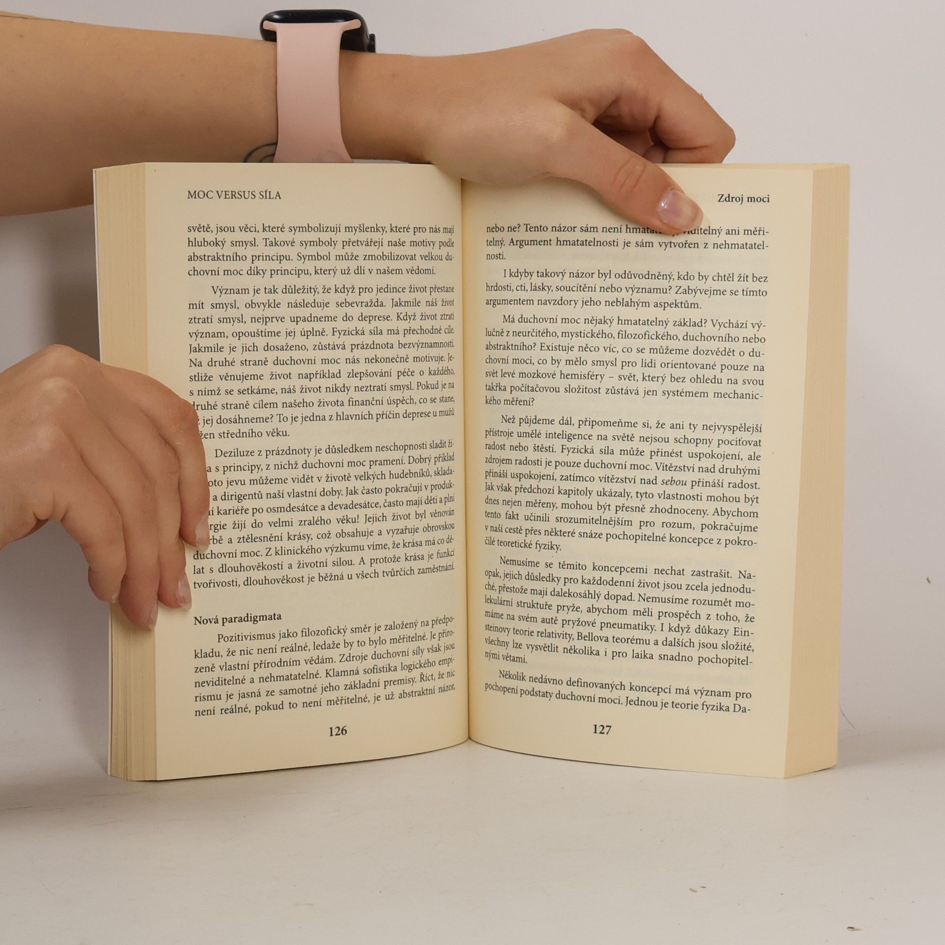 David R. Hawkins Moc versus síla