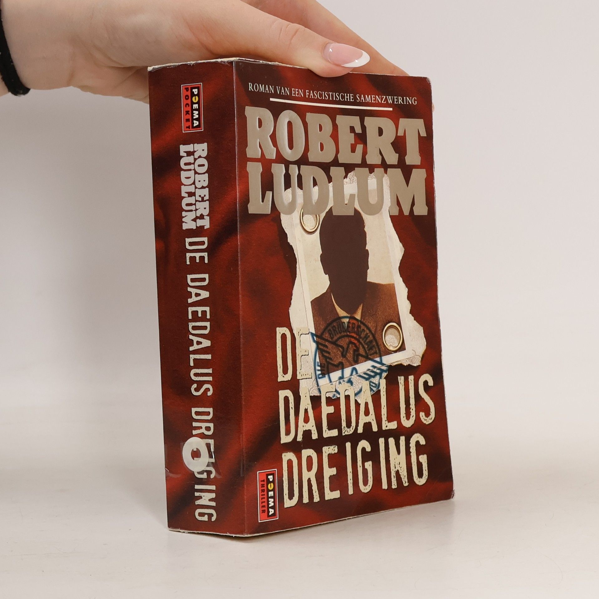 Robert Ludlum Poema: De Daedalus dreiging