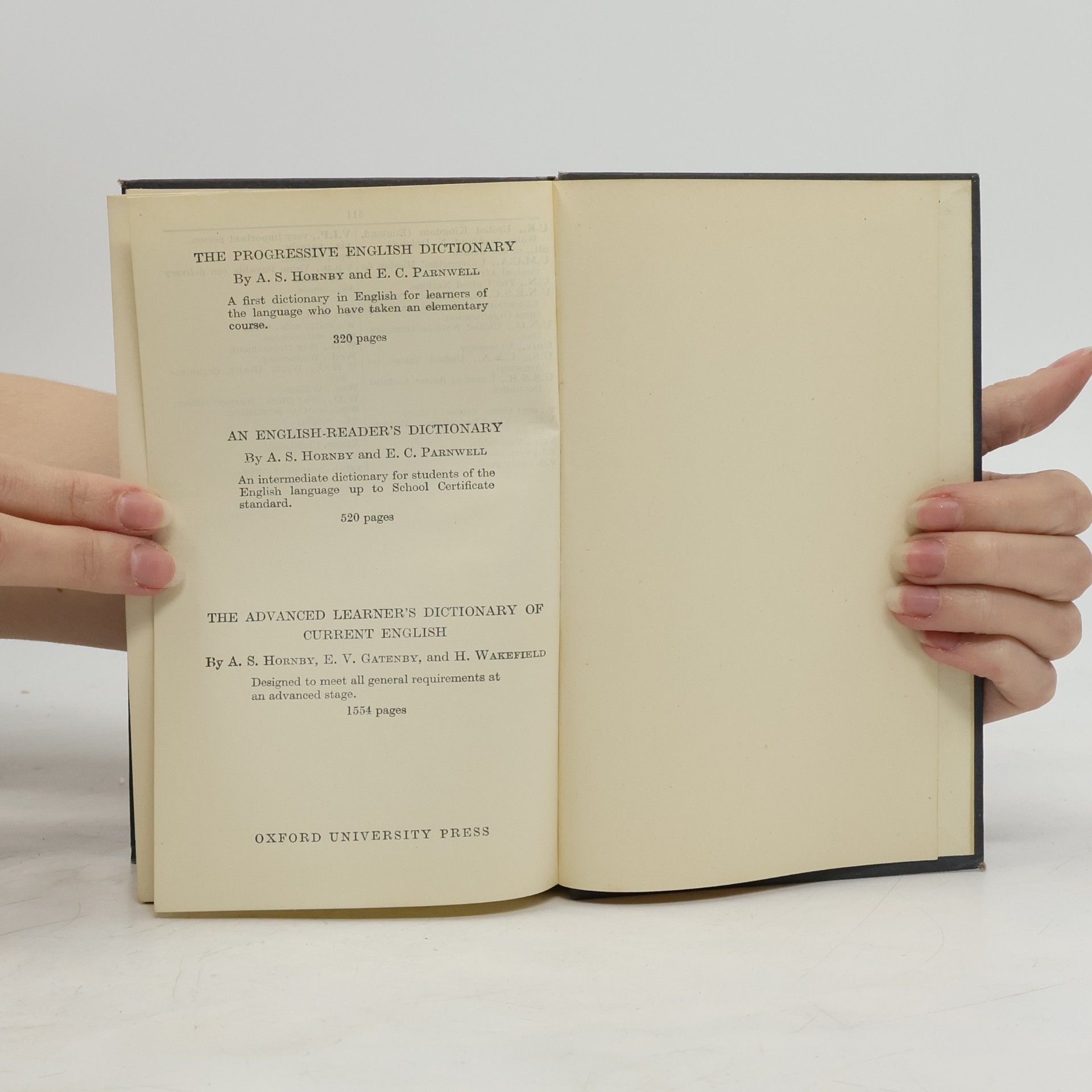 A. S. Hornby An english-reader´s dictionary