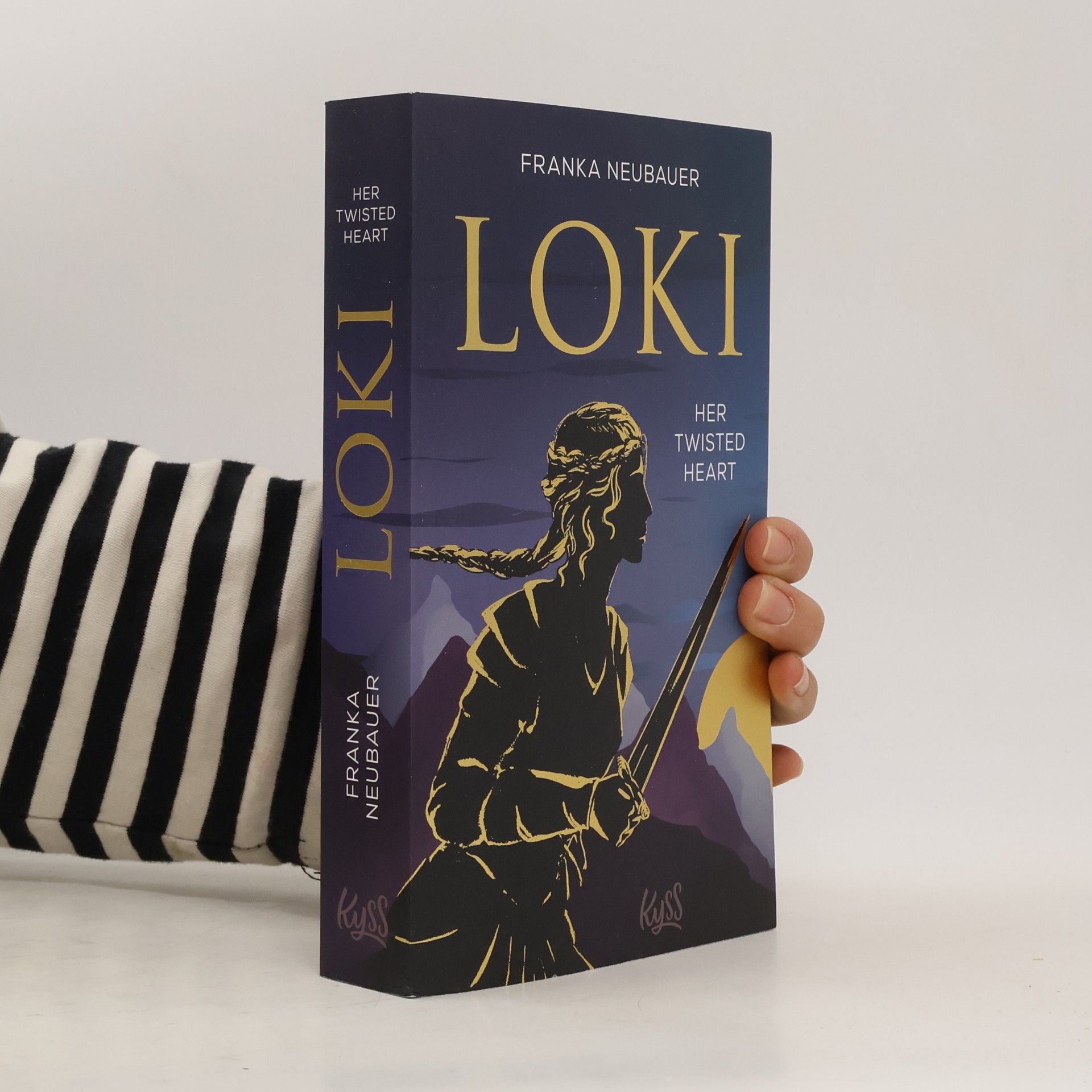 Franka Neubauer Loki − Her Twisted Heart