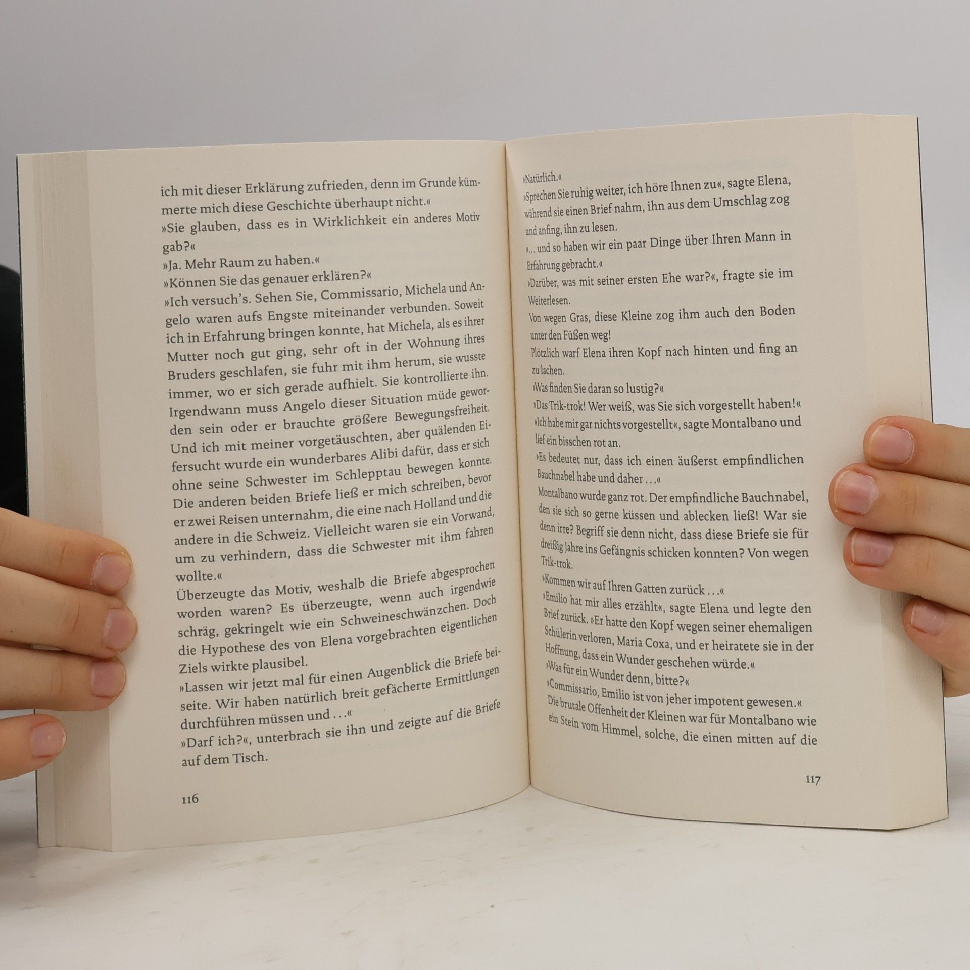 Andrea Camilleri Die dunkle Wahrheit des Mondes