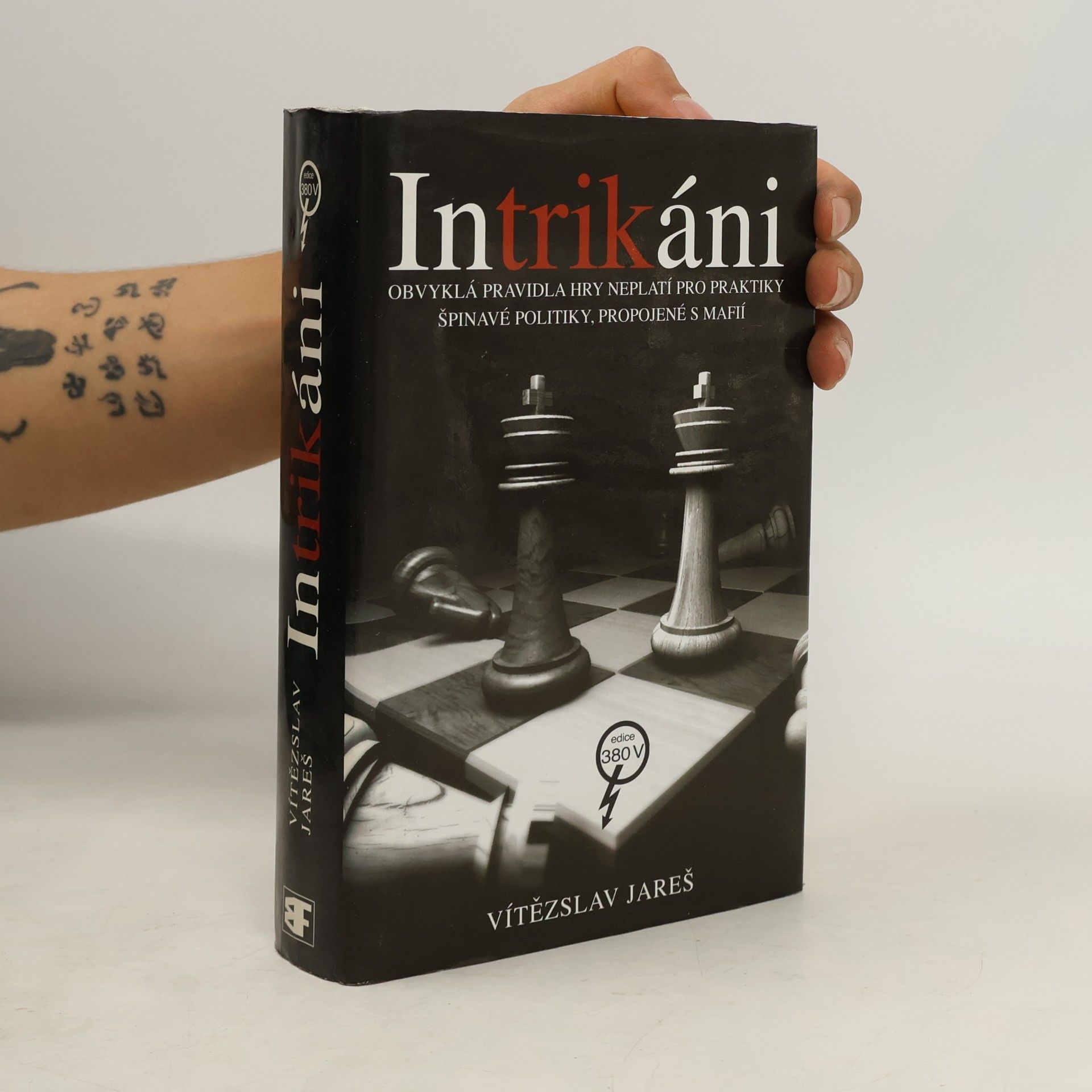 Vítězslav Jareš Intrikáni