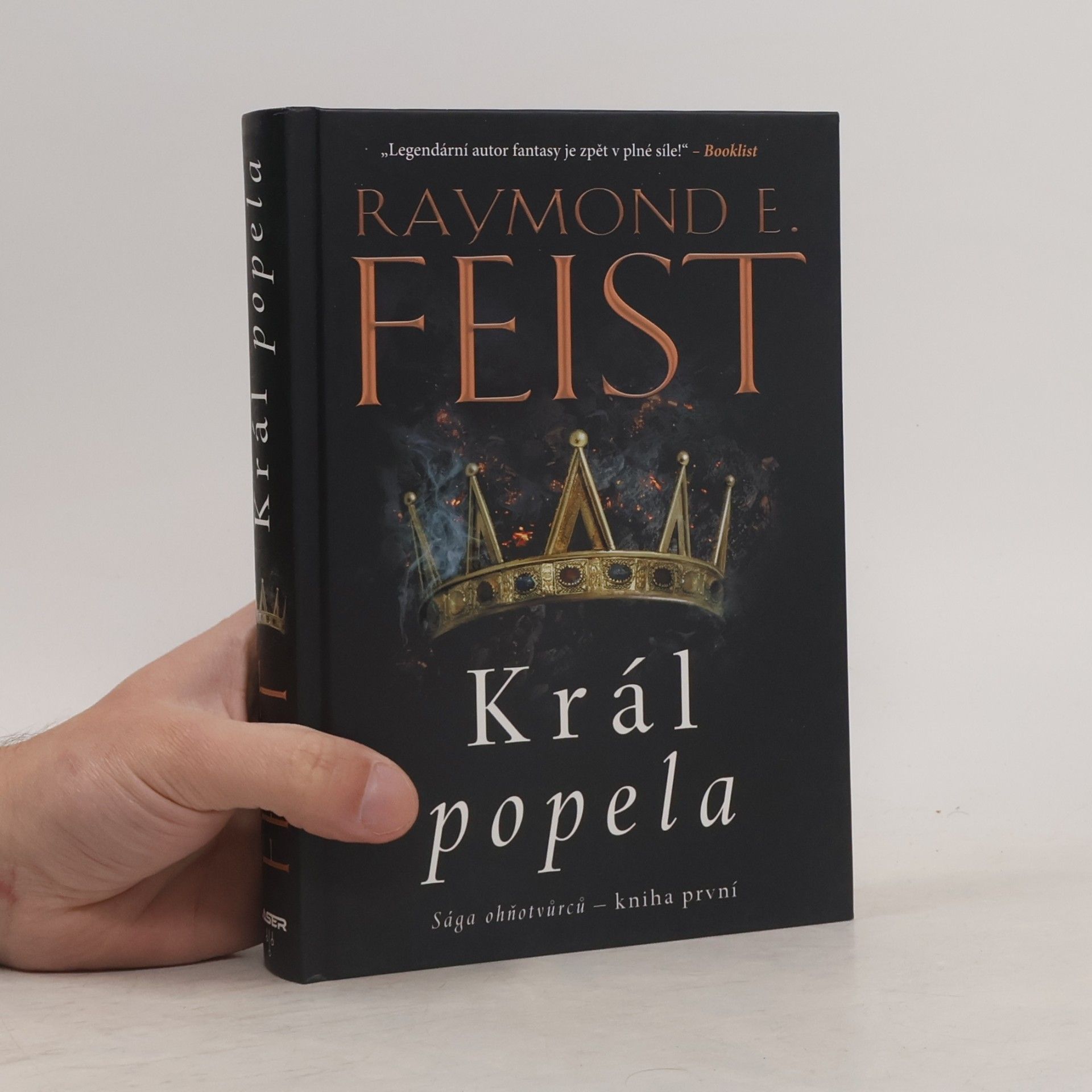 Raymond E. Feist Král popela