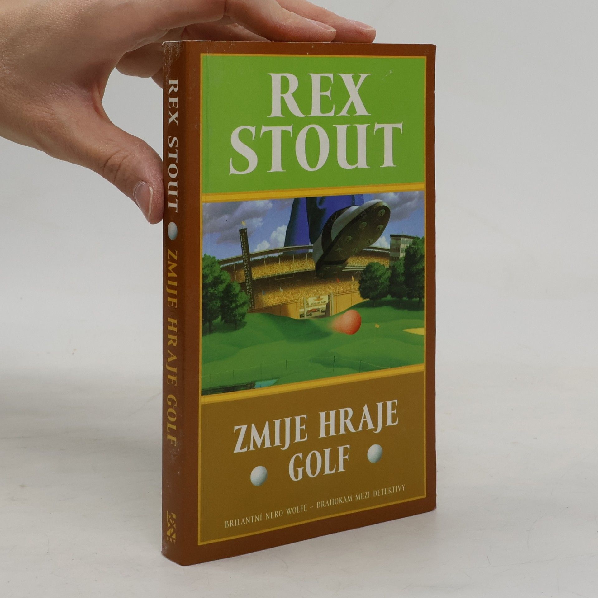 Zmije hraje golf