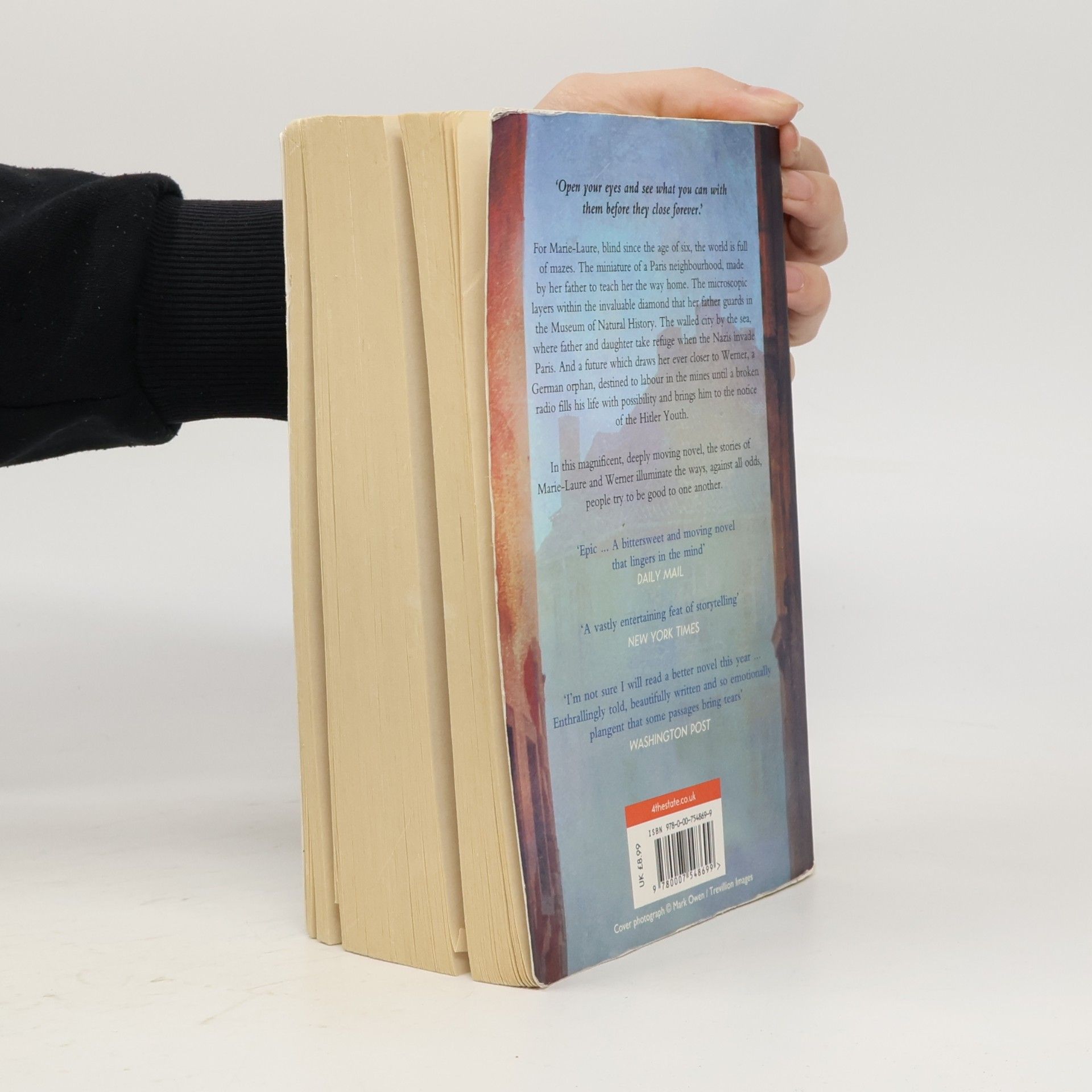 Anthony Doerr All the light we cannot see