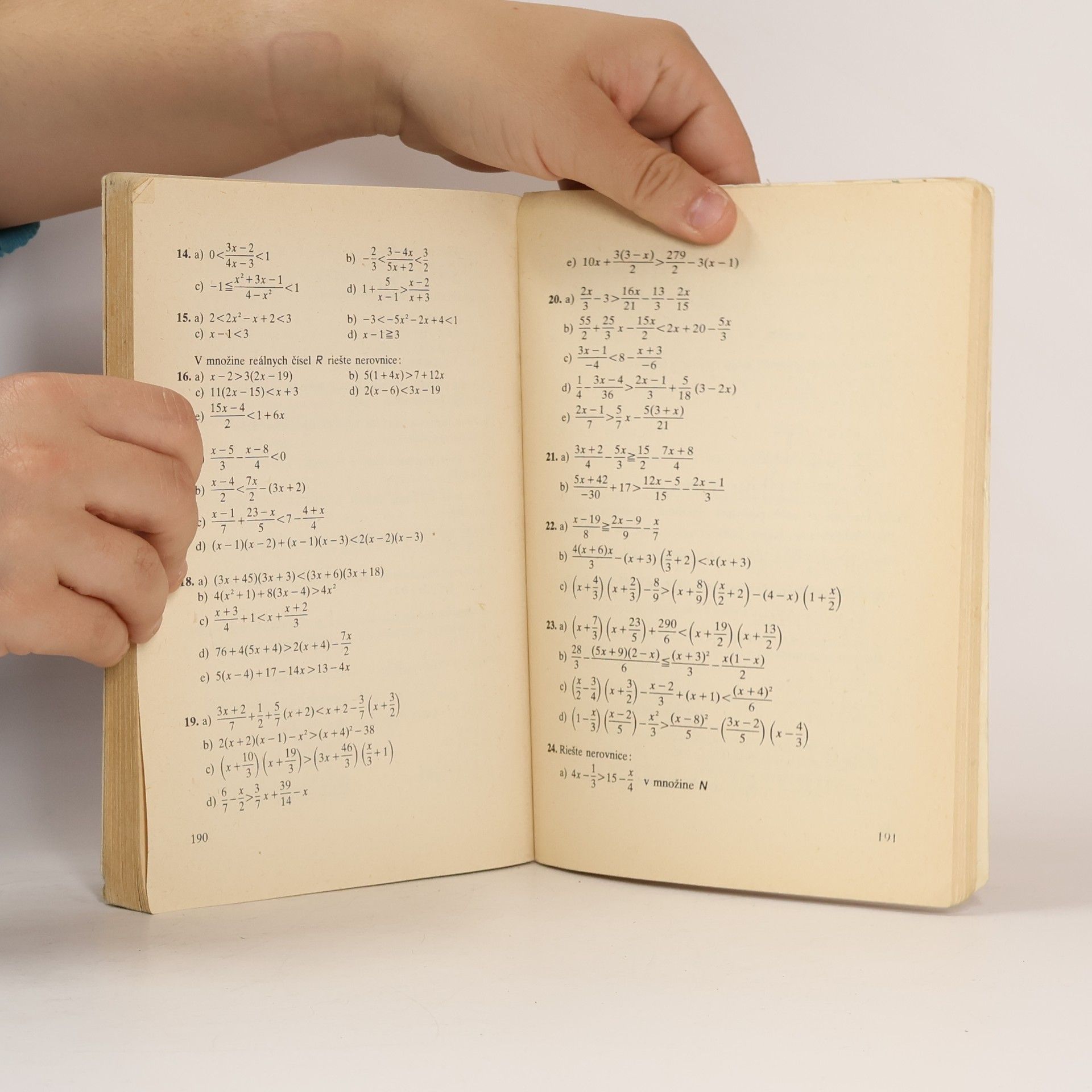 Ladislav Hruškovič Zbierka úloh z matematiky na prijímacie skúšky na stredné školy