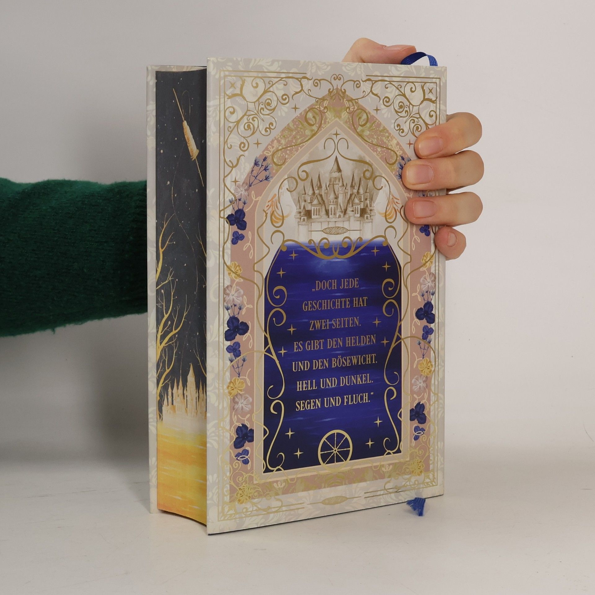 Marissa Meyer Gilded
