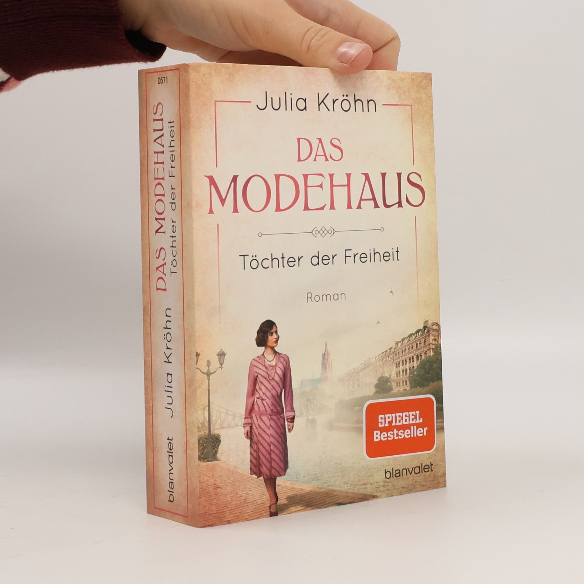 Julia Kröhn Das Modehaus : Töchter der Freiheit