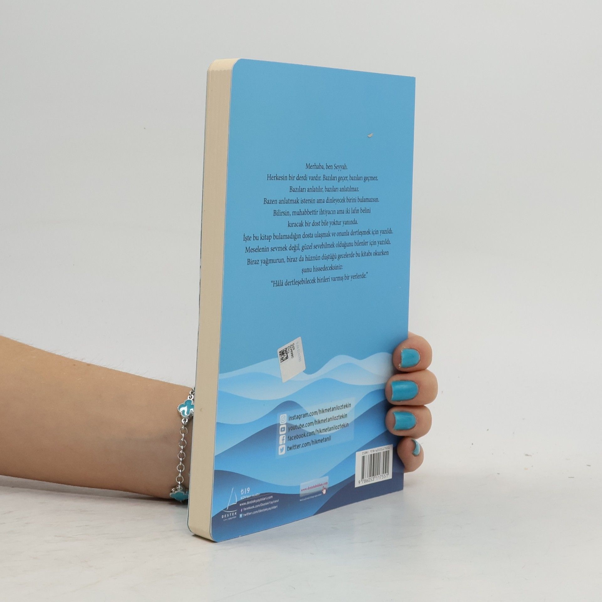 Hikmet Anil Öztekin Eyvallah - Seyyah (1. Kitap)