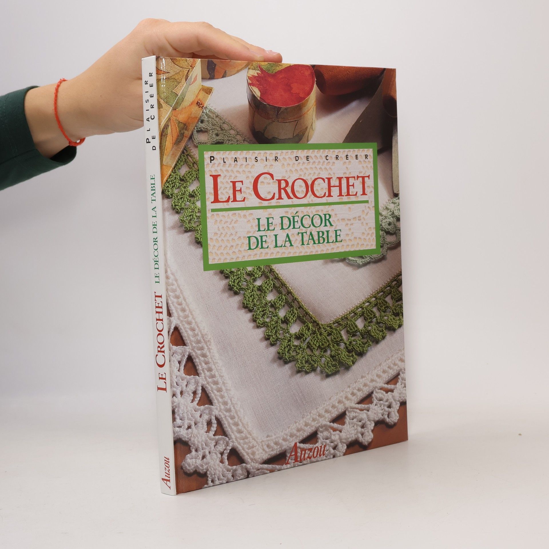Le crochet décor de la table
