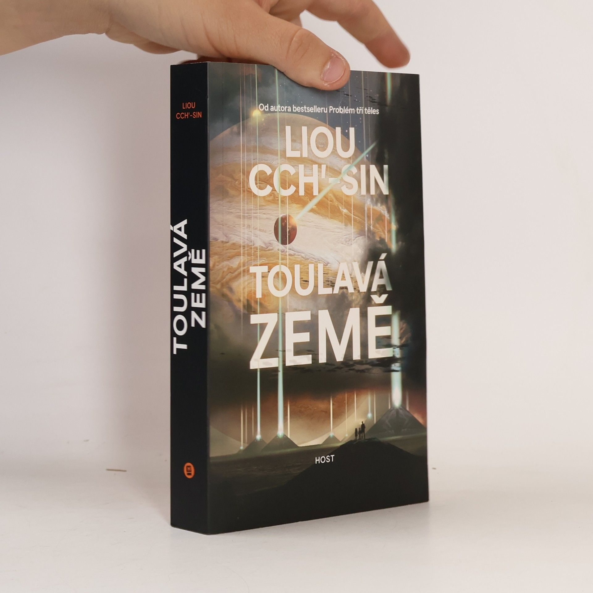 Liou Cch’-sin Toulavá Země