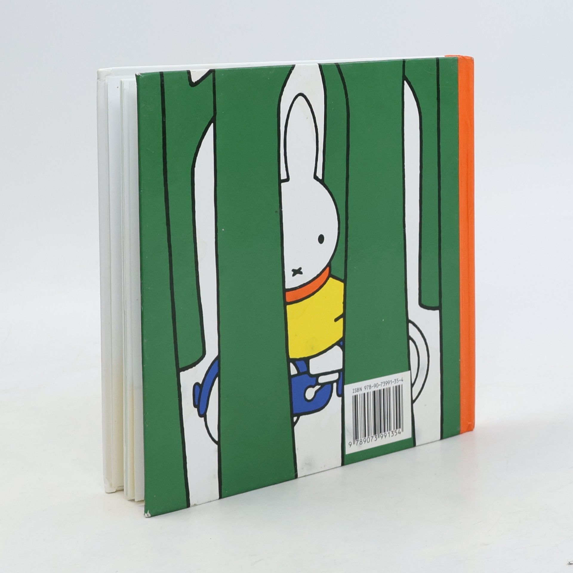 Dick Bruna Nijntje op de fiets