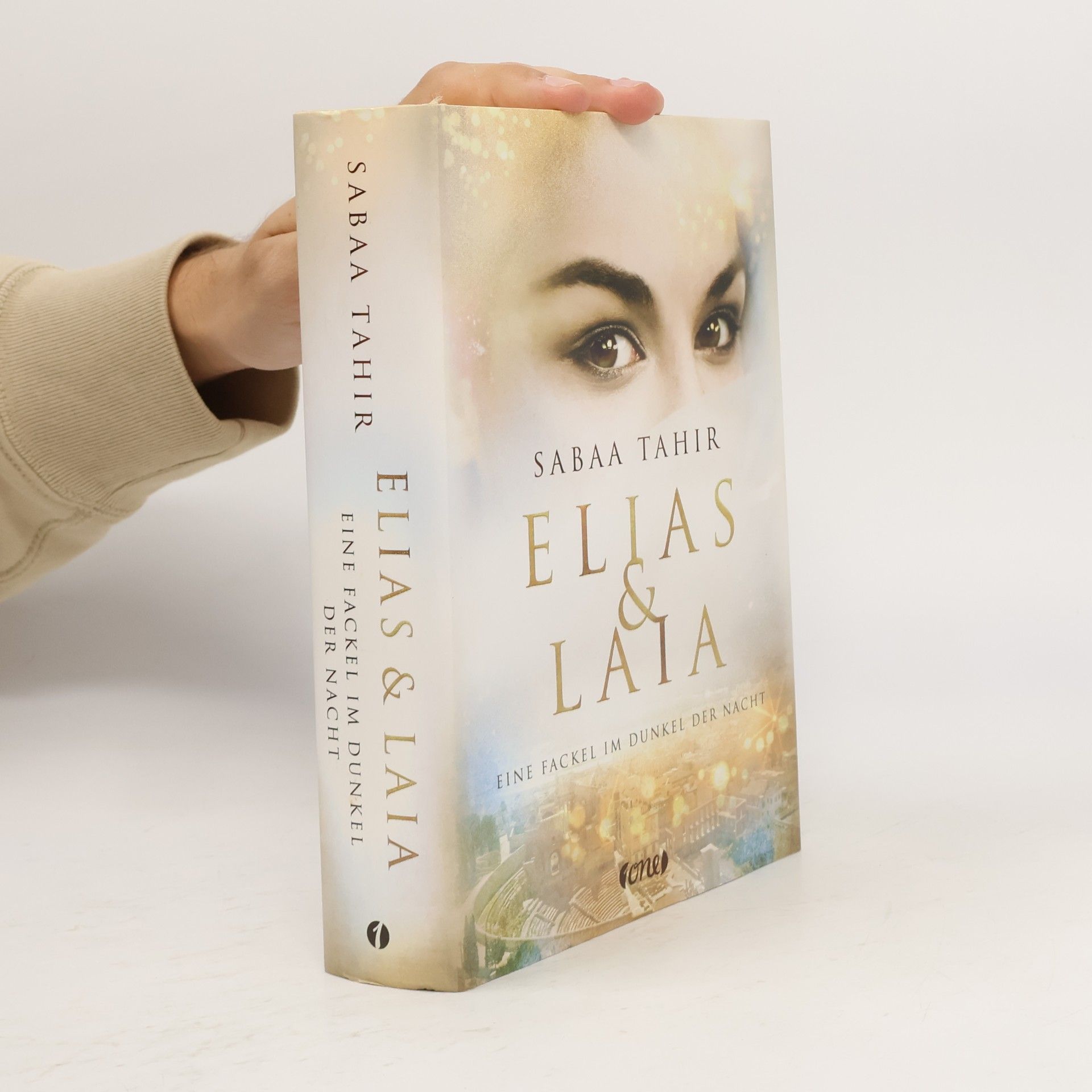 Elias & Laia - eine Fackel im Dunkel der Nacht