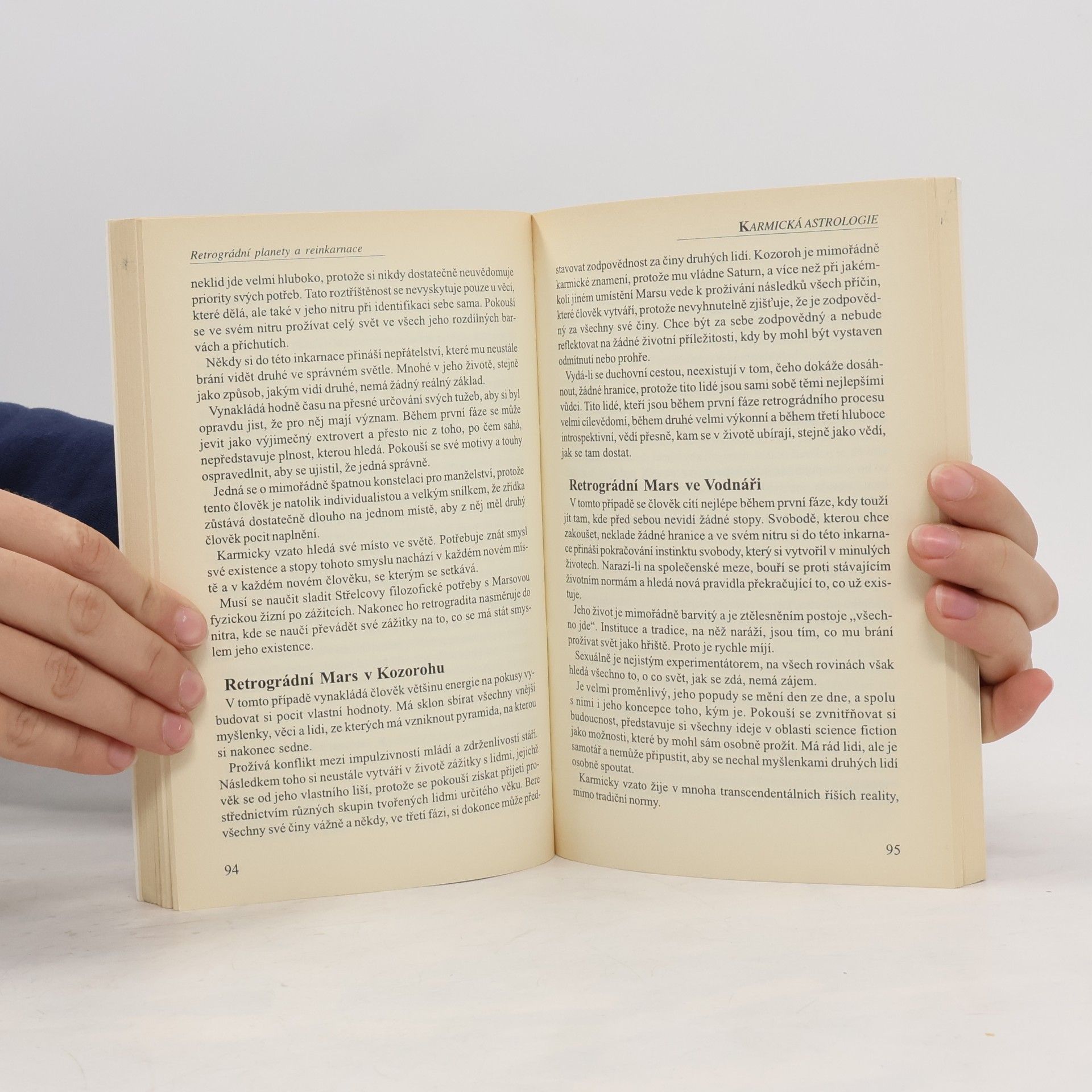 Martin Schulman Karmická astrologie. Lunární uzly a reinkarnace