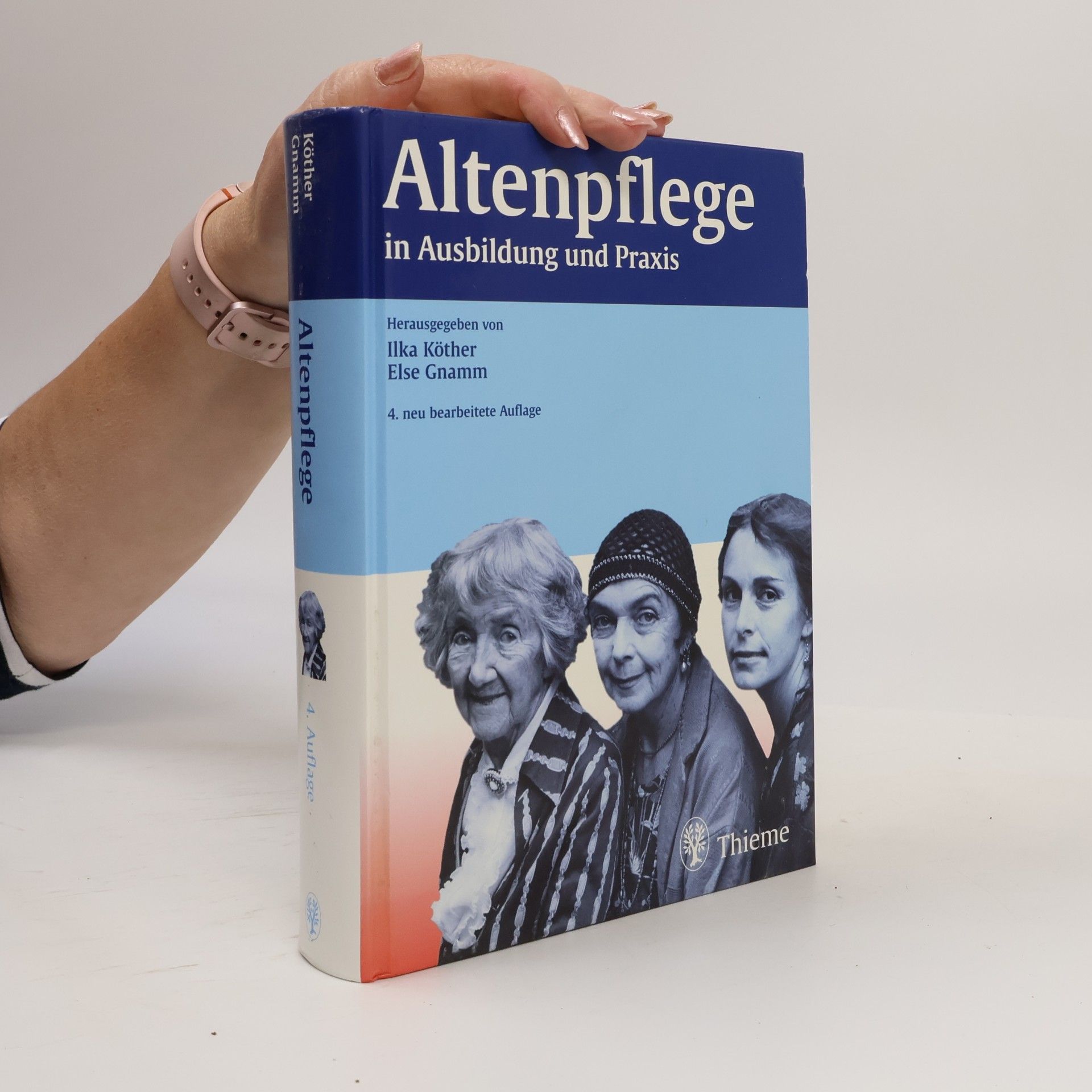 Altenpflege in Ausbildung und Praxis