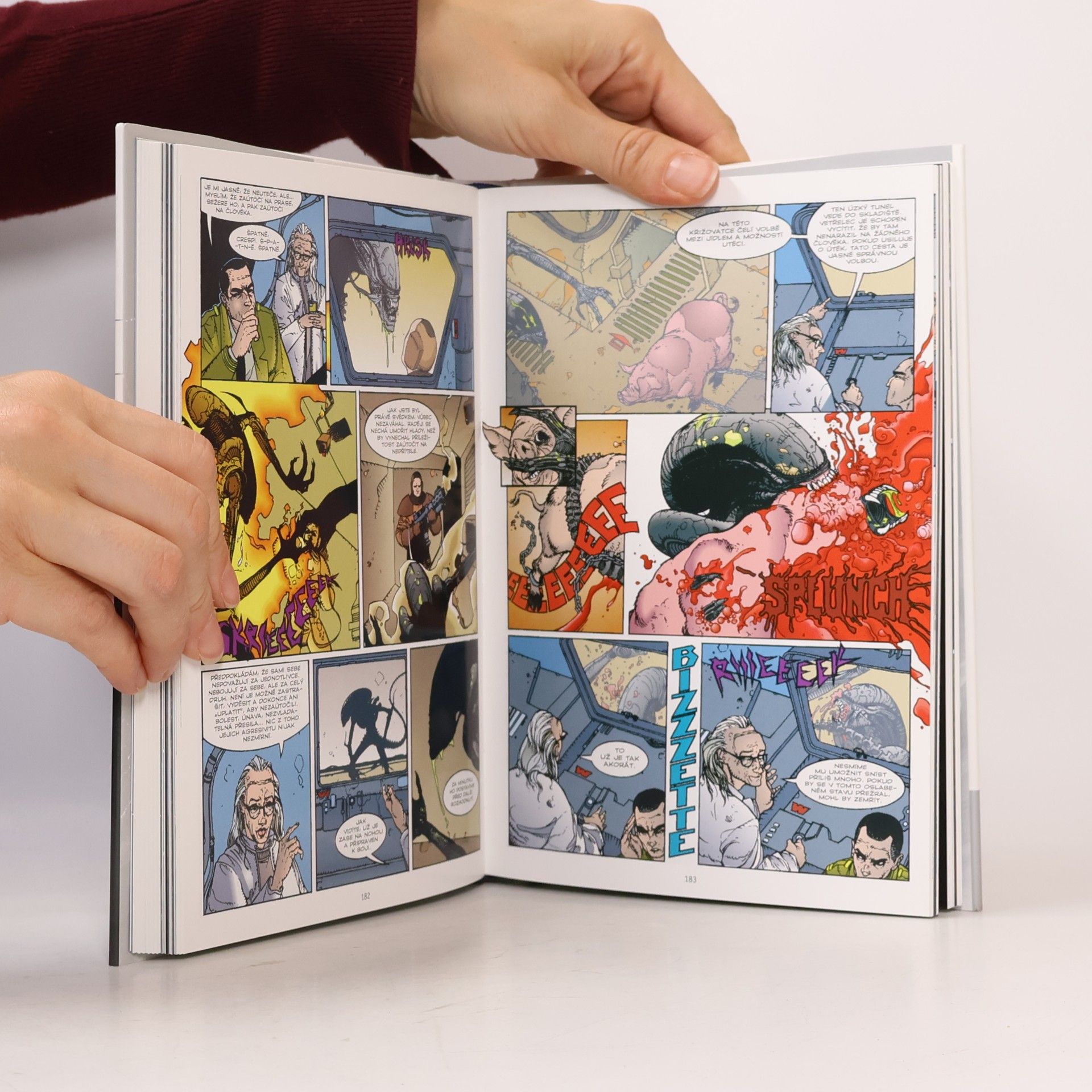 Autorenkollektiv Vetřelci omnibus. Kniha třetí