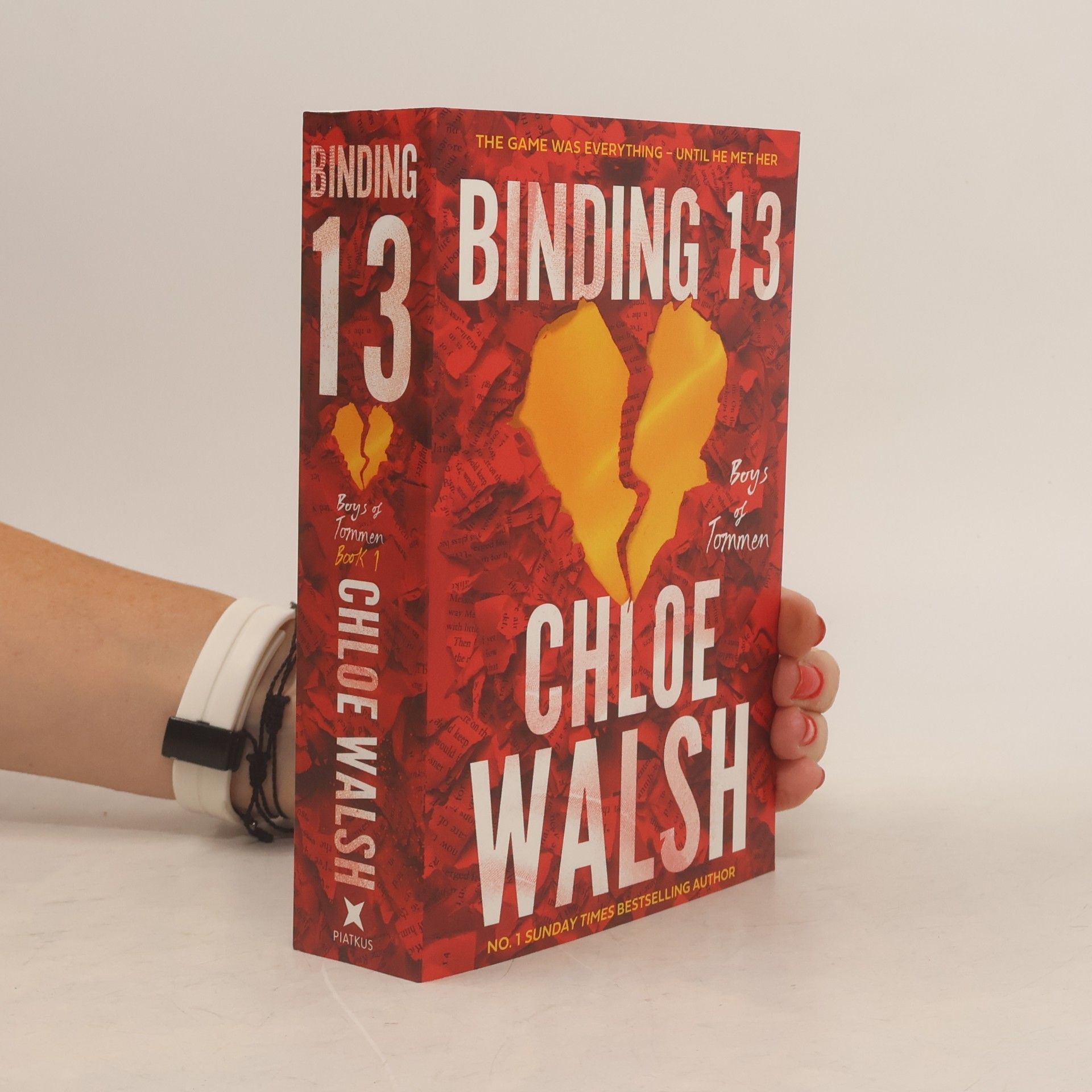 Chloe Walsh Binding 13