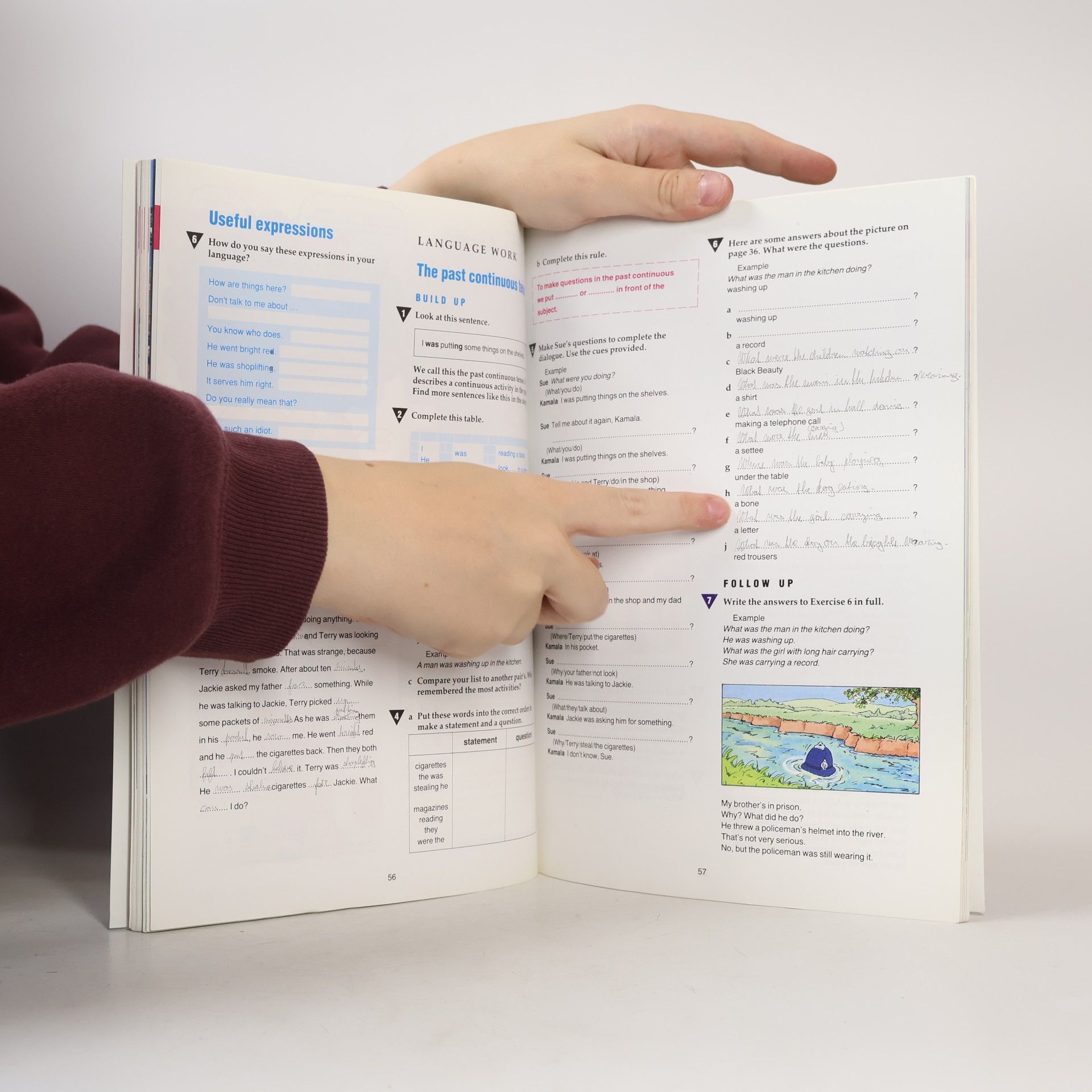 Tom Hutchinson Hotline Elementary. Student's Book