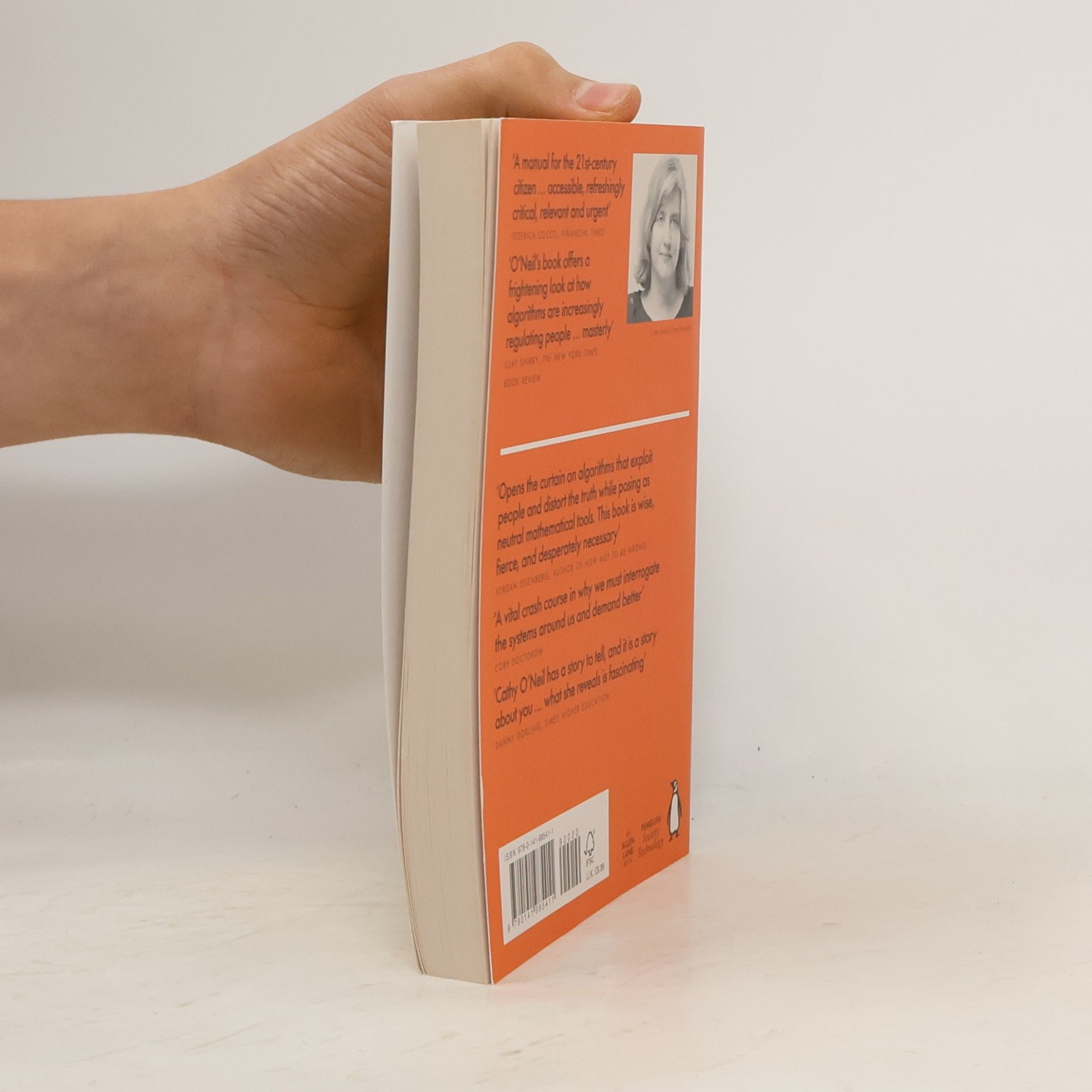 Cathy O. Neil Weapons of Math Destruction