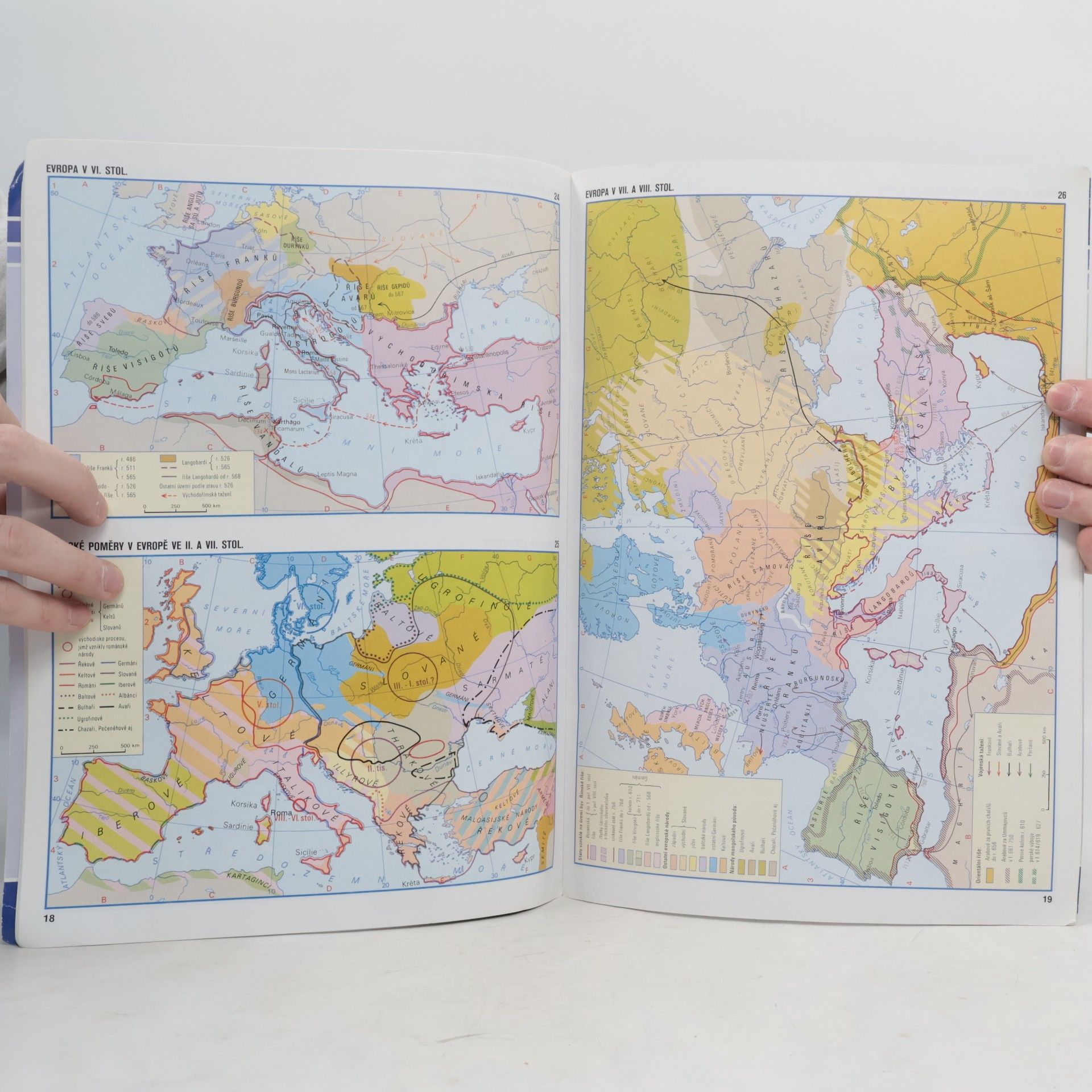 Autorenkollektiv Atlas světových dějin. 1. díl, Pravěk - středověk