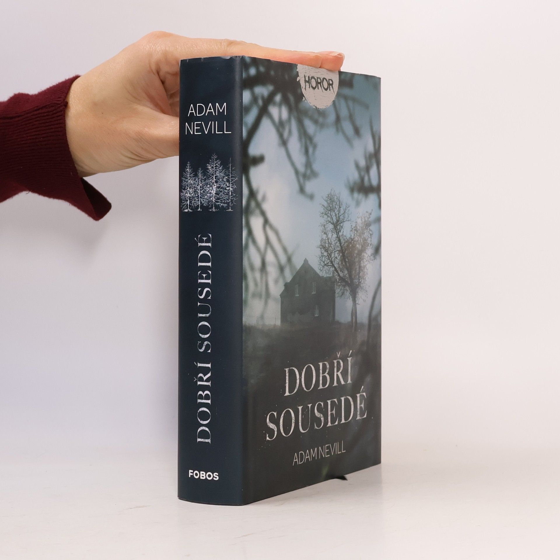 Adam Nevill Dobří sousedé