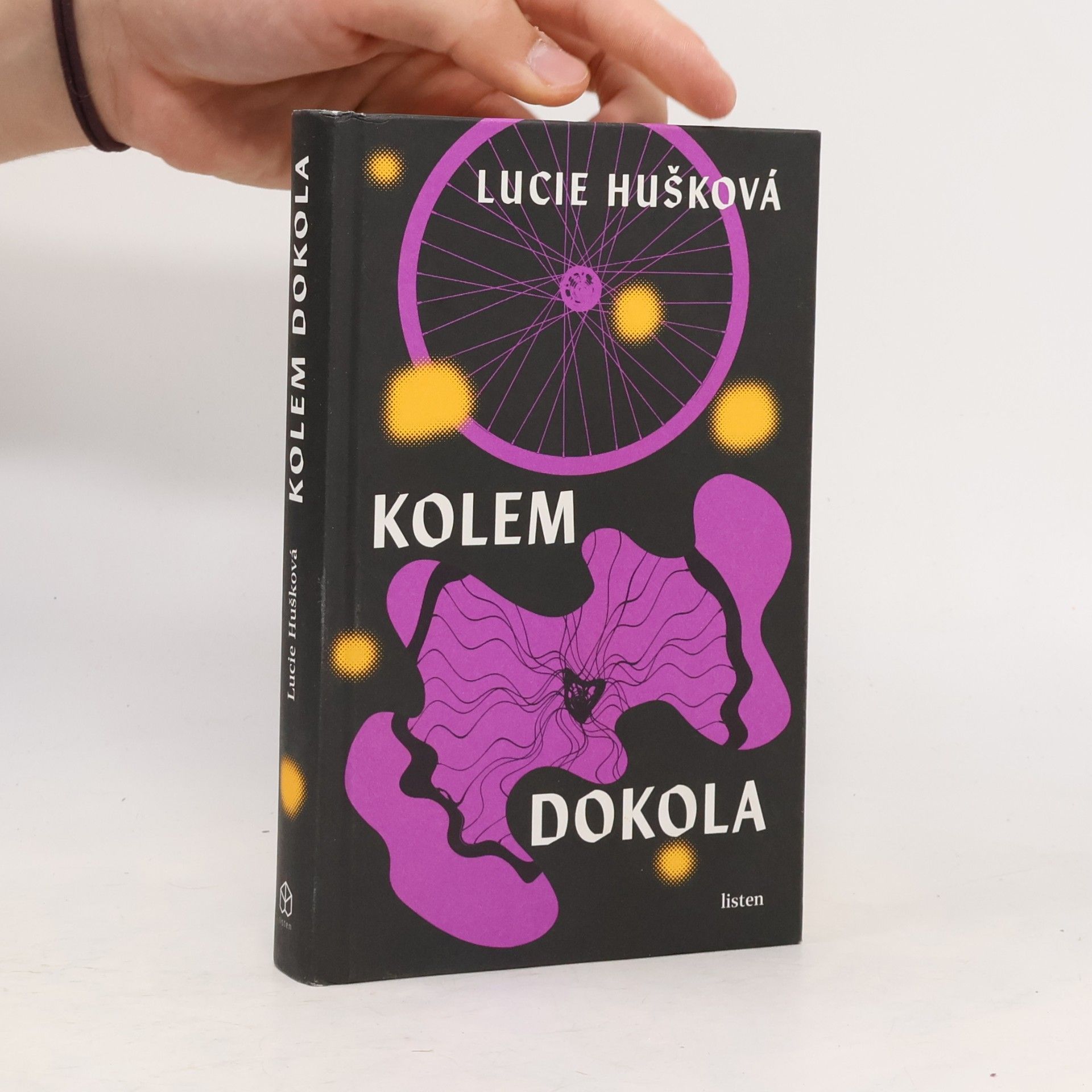 Lucie Hušková Kolem dokola