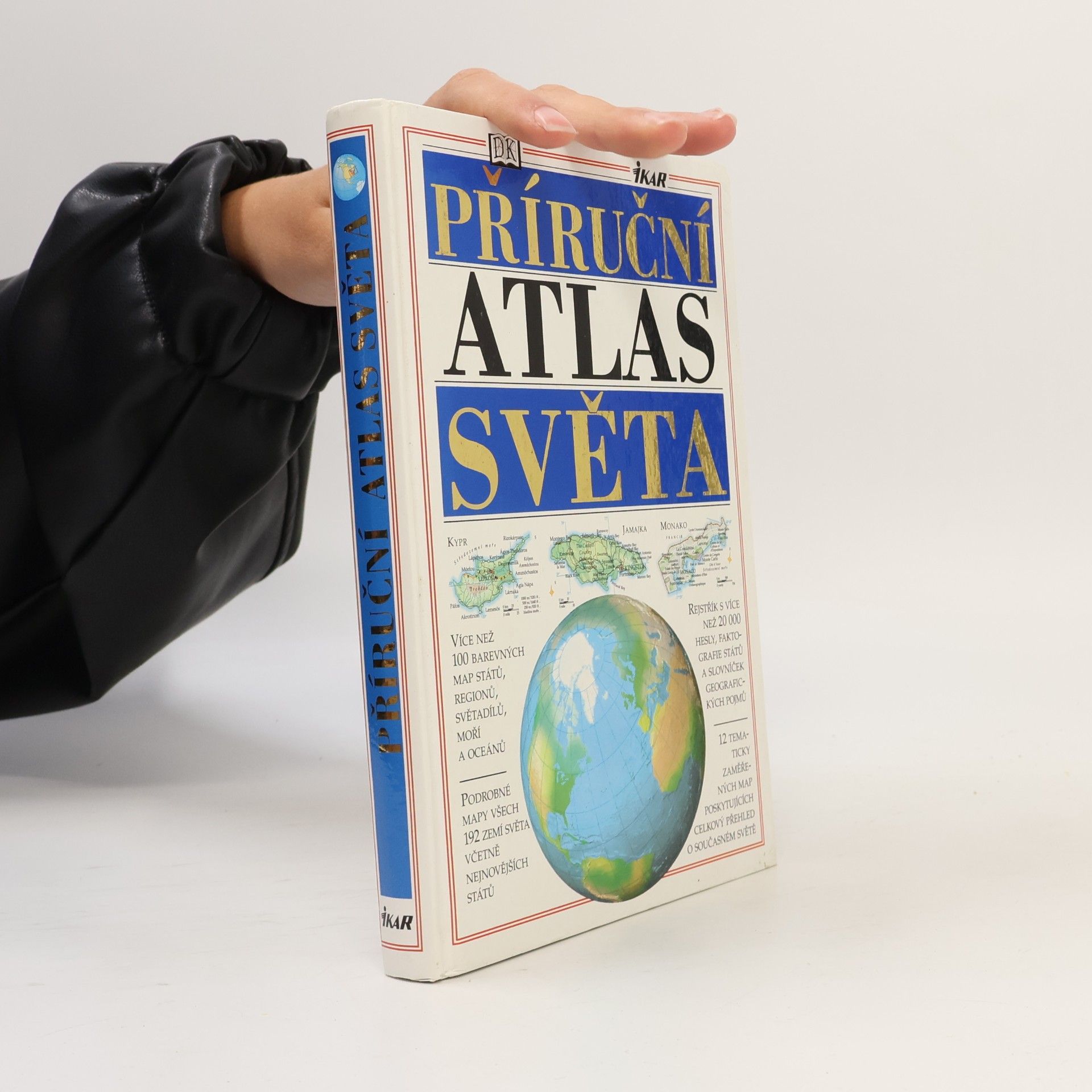 Příruční atlas světa