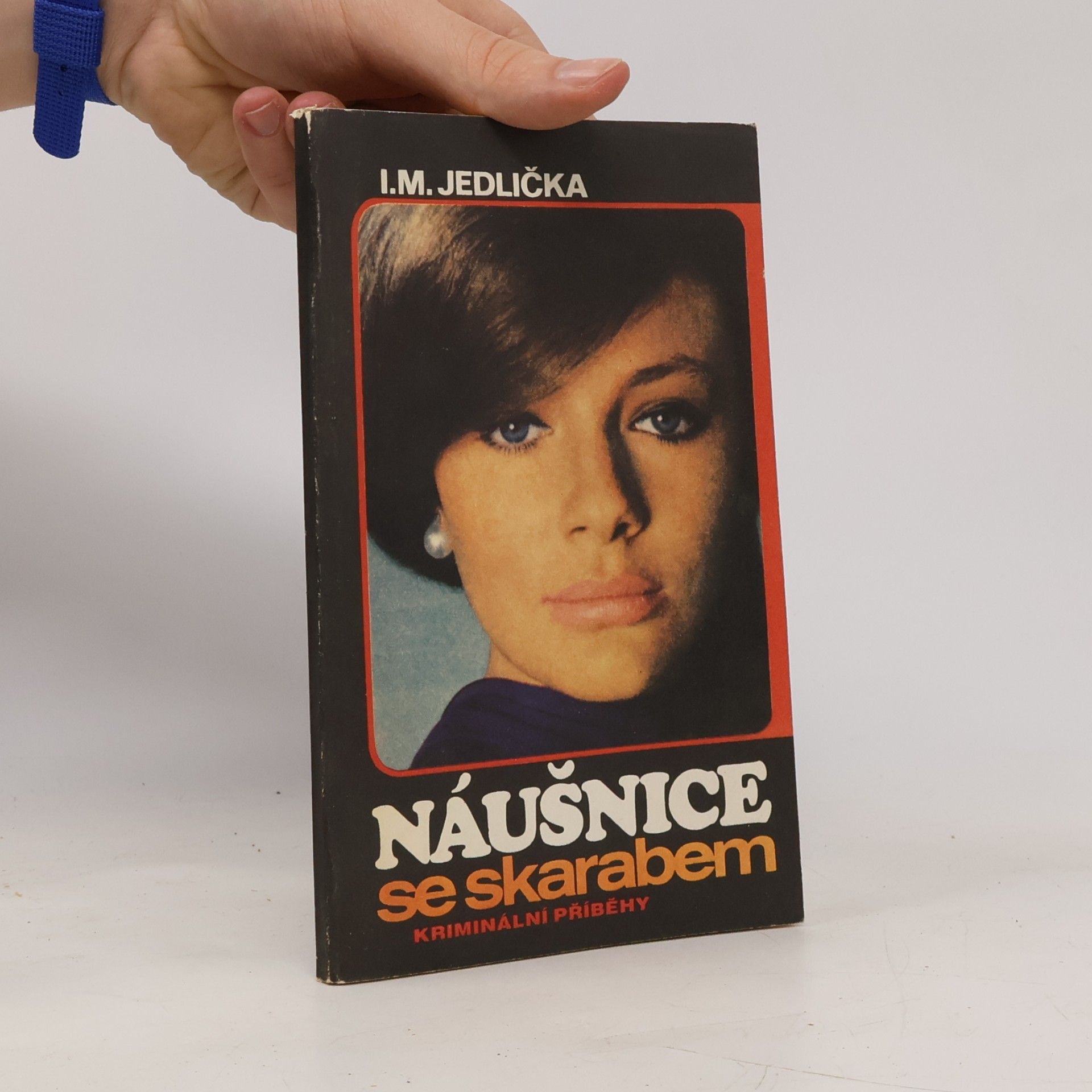 Náušnice se skarabem