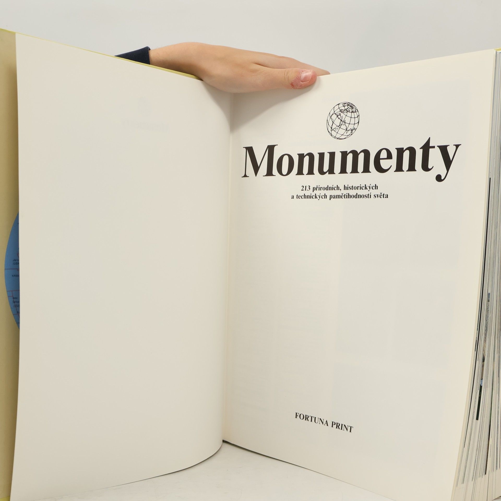 Autorenkollektiv Monumenty