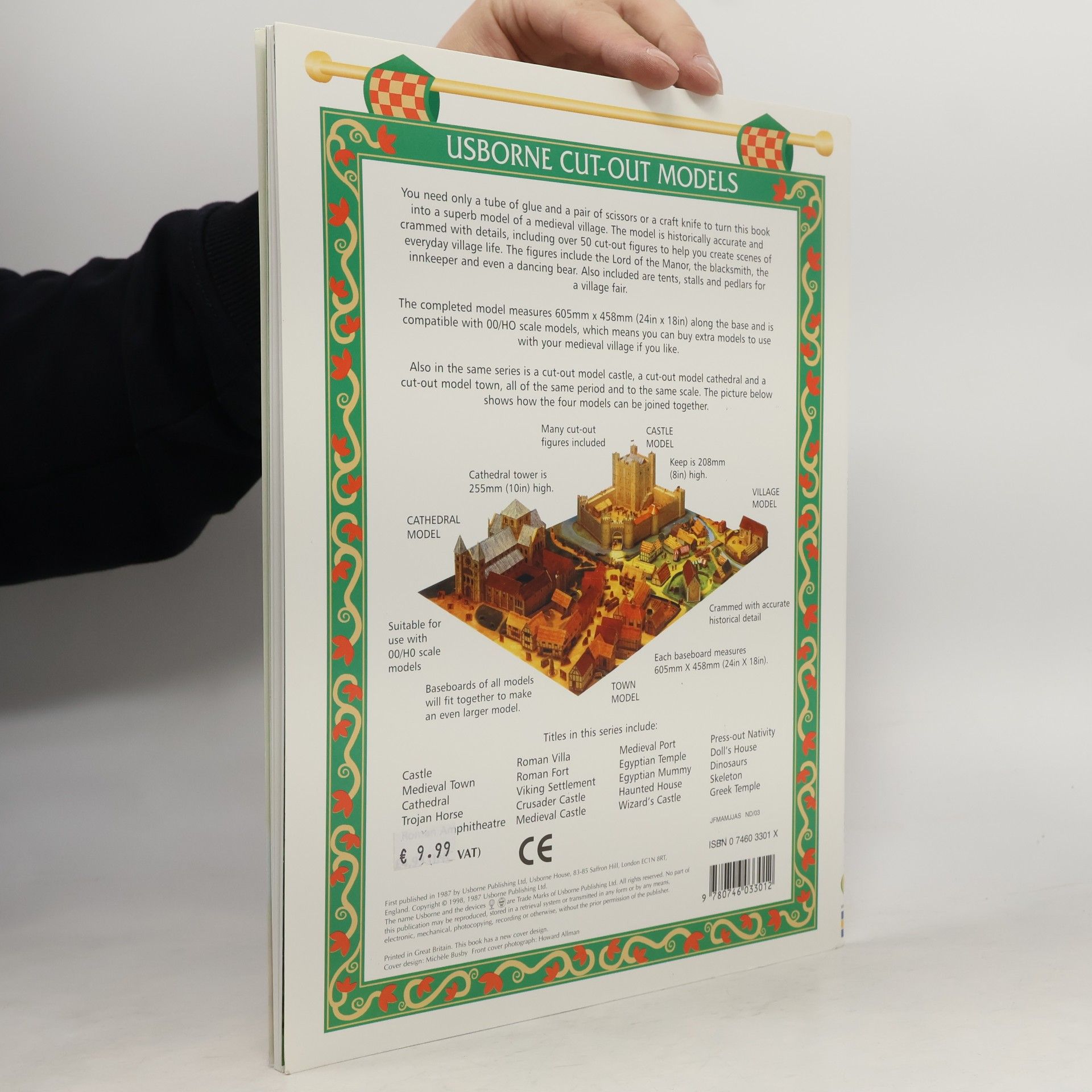 Iain Ashman Usborne Cut-Out Models: Make This Medieval Village
