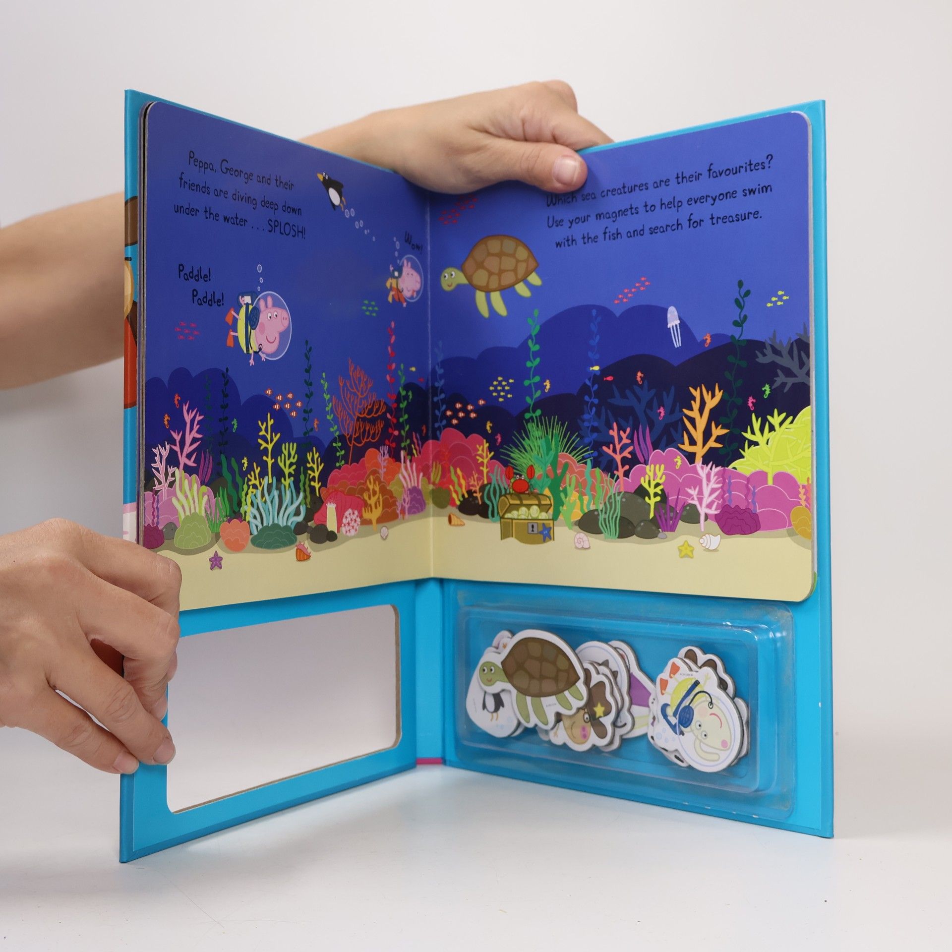 Peppa Pig Peppa Pig: Peppa and Friends Magnet Book
