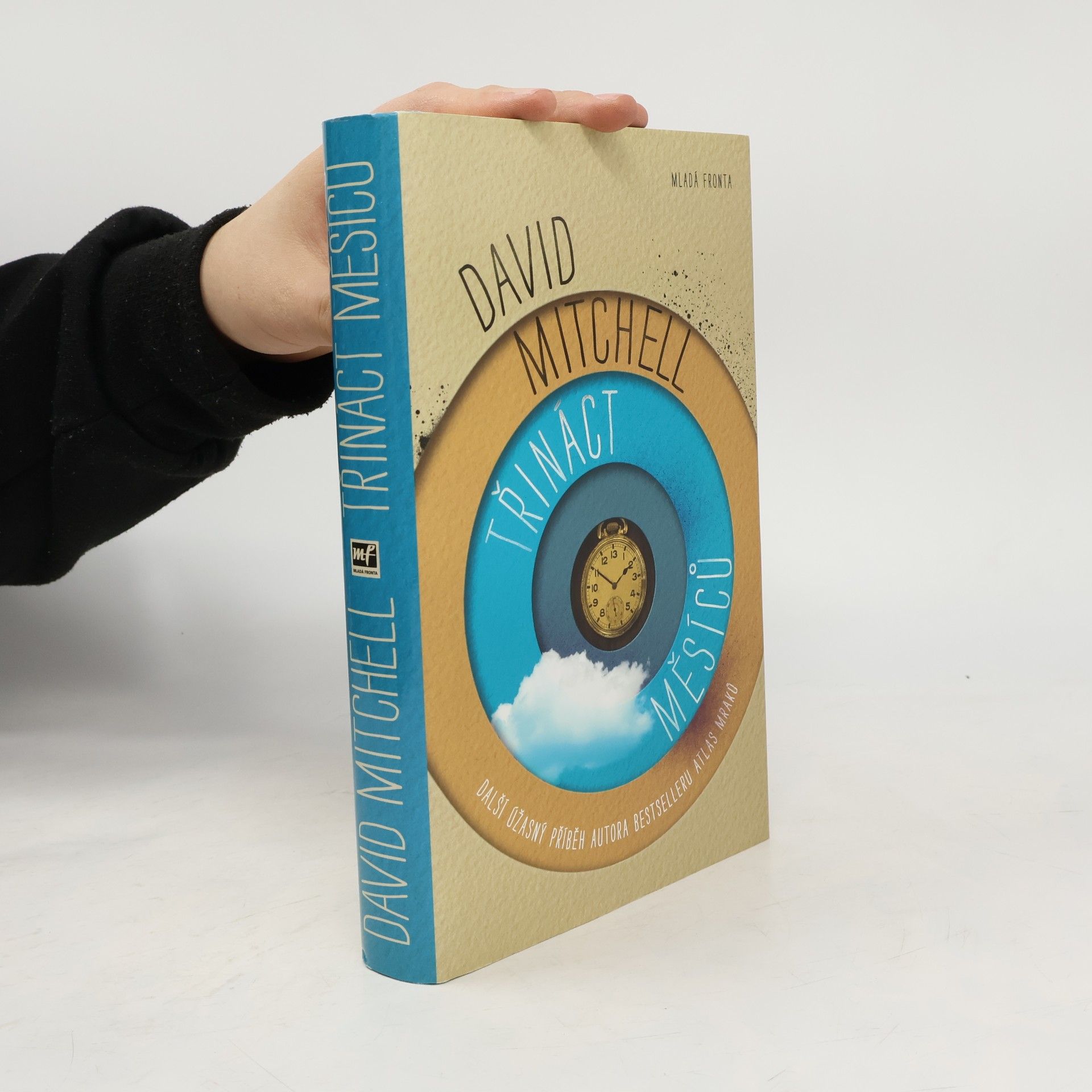 David Mitchell Třináct měsíců