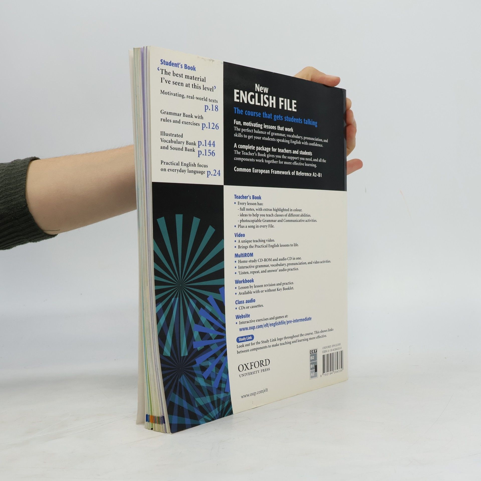 Paul Seligson New English File. Pre-intermediate Student's Book