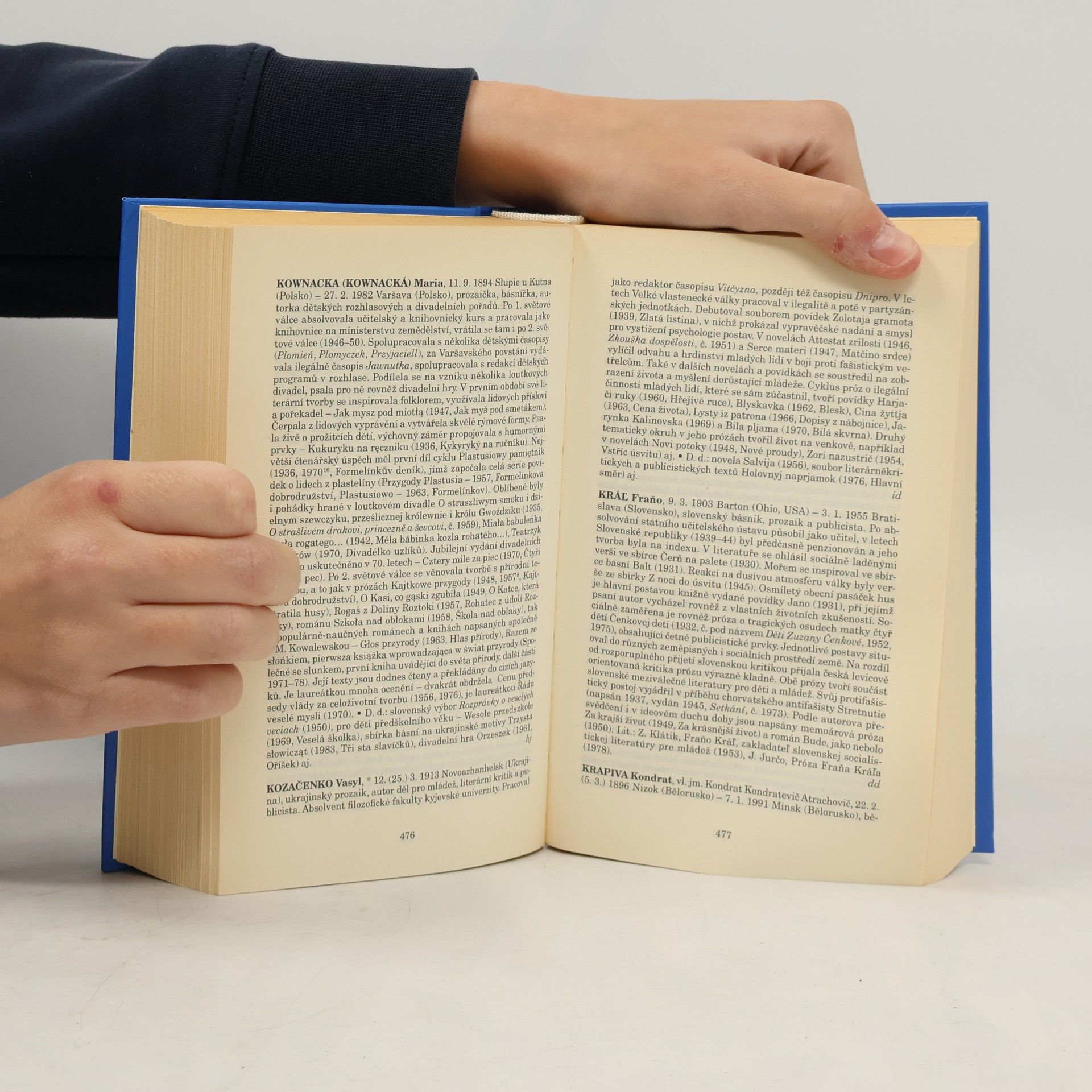 Ivan Dorovský Slovník autorů literatury pro děti a mládež I. Zahraniční spisovatelé