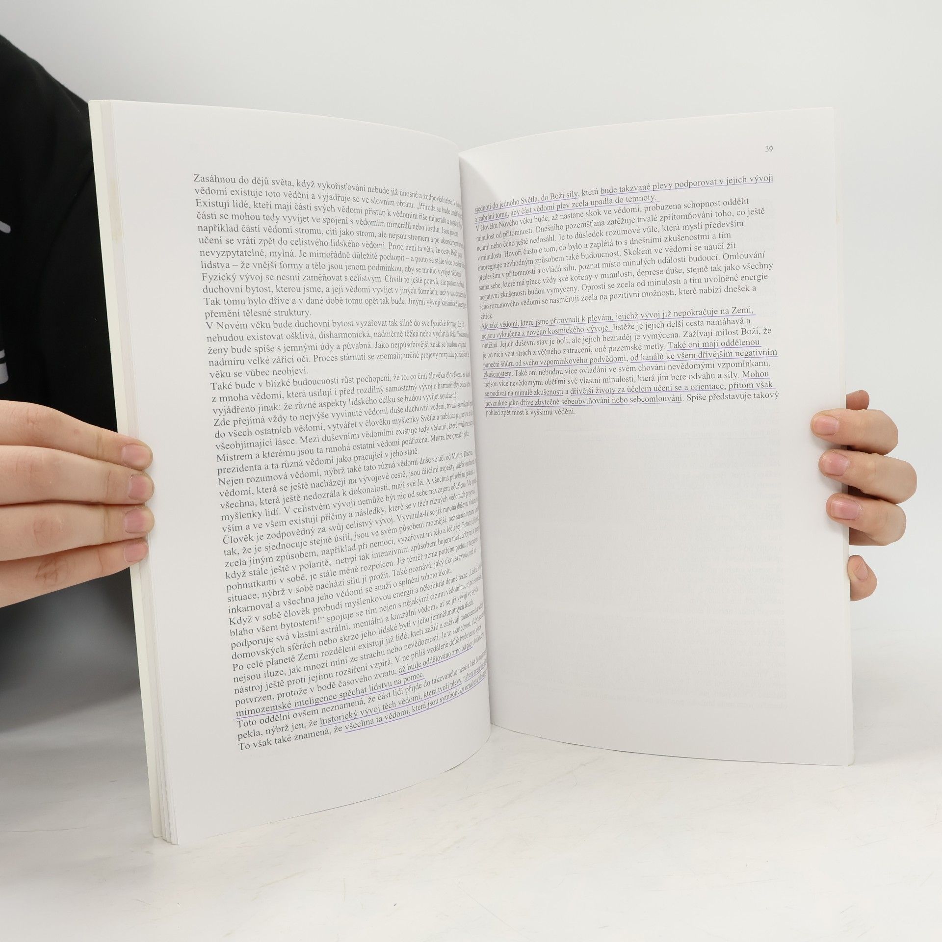 kolektiv Přepólování z materiálního na duchovní