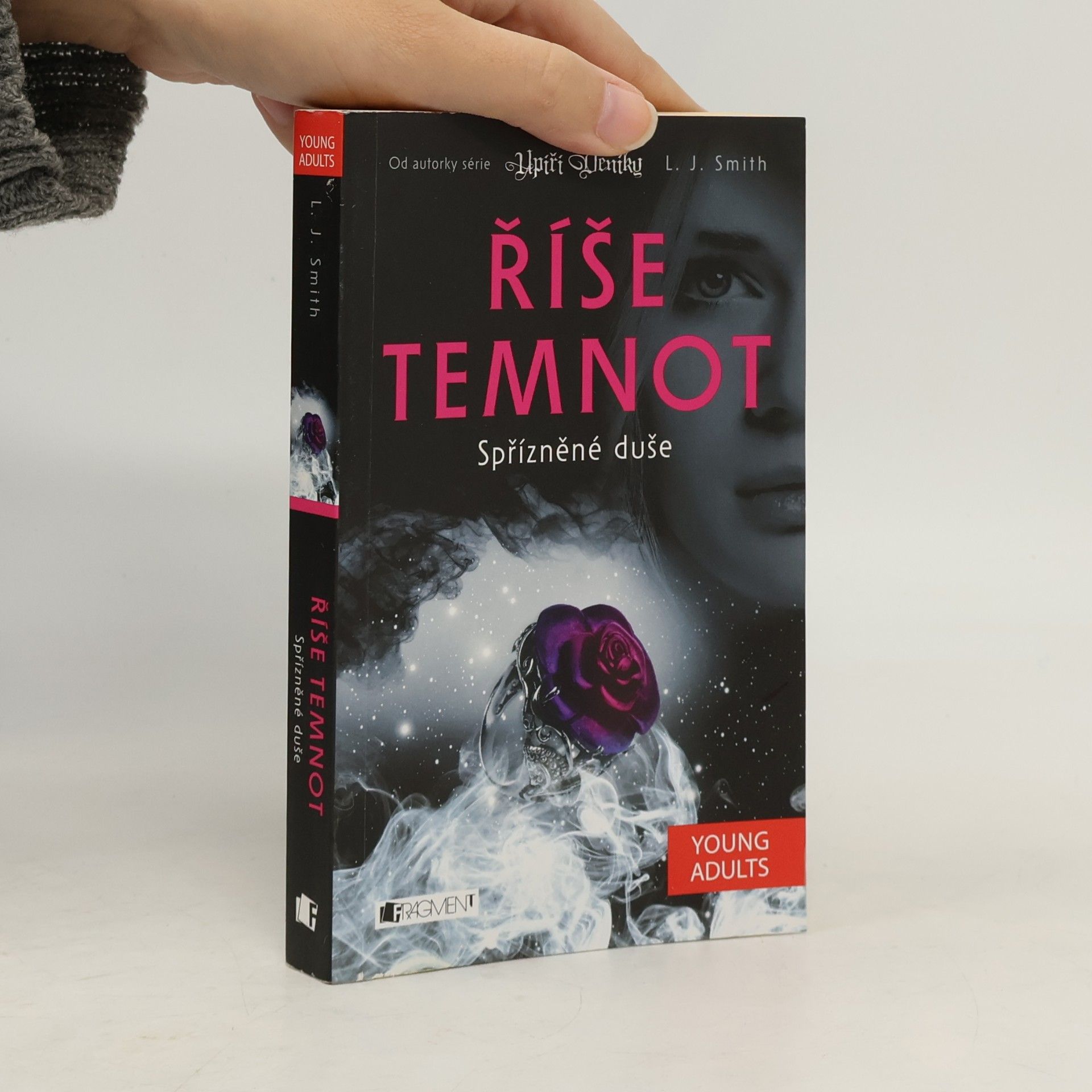 L. J. Smithová  Spřízněné duše (6. díl série Říše temnot)