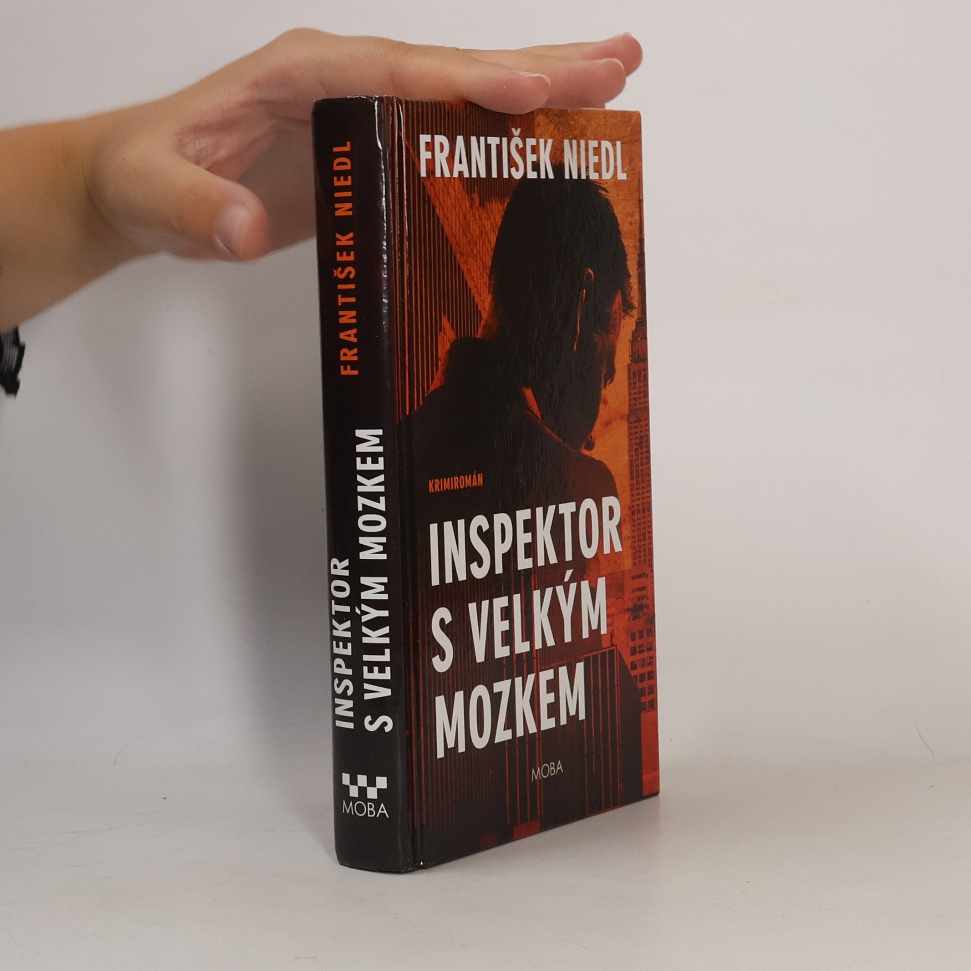 František Niedl Inspektor s velkým mozkem