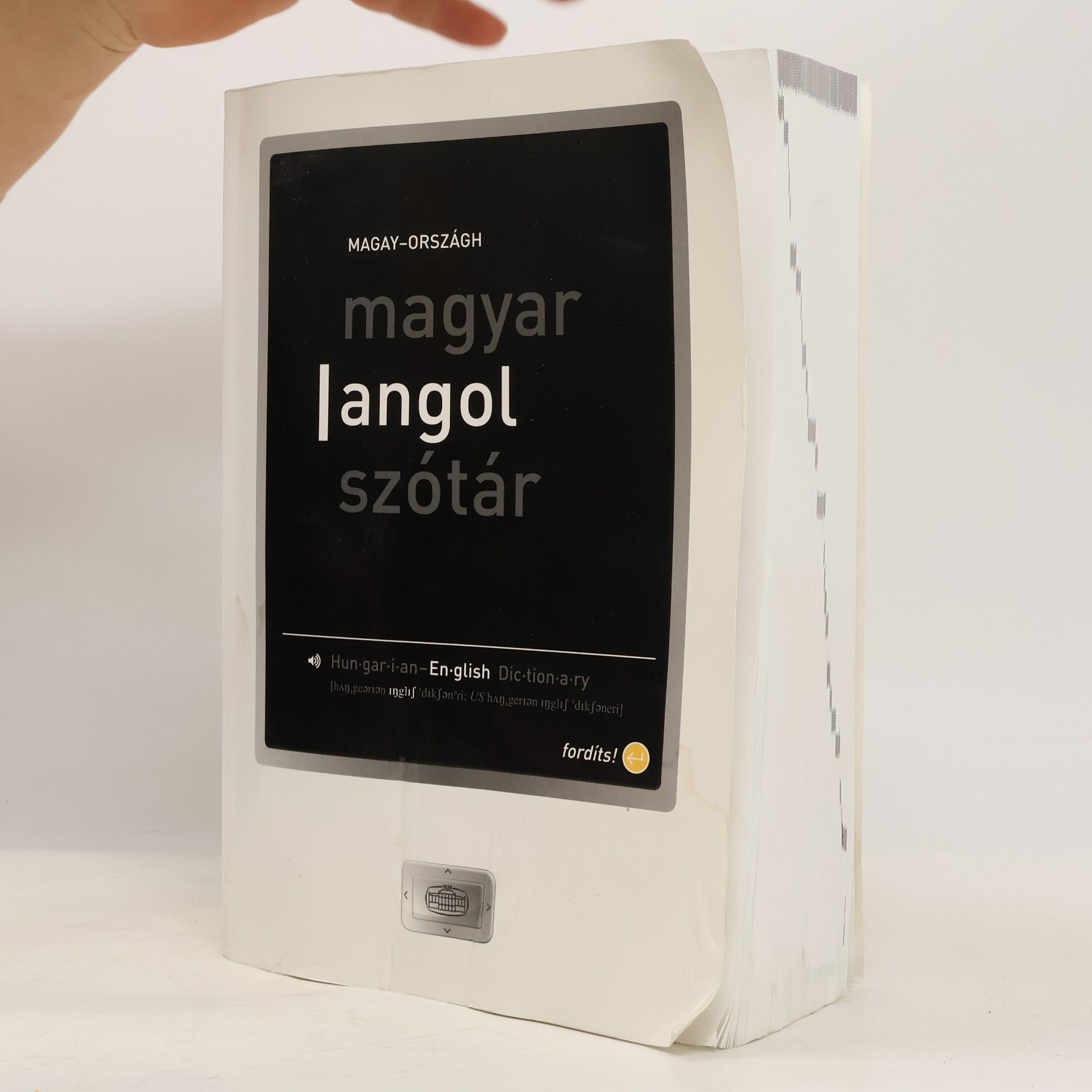 Tamás Magay Hungarian-English Dictionary