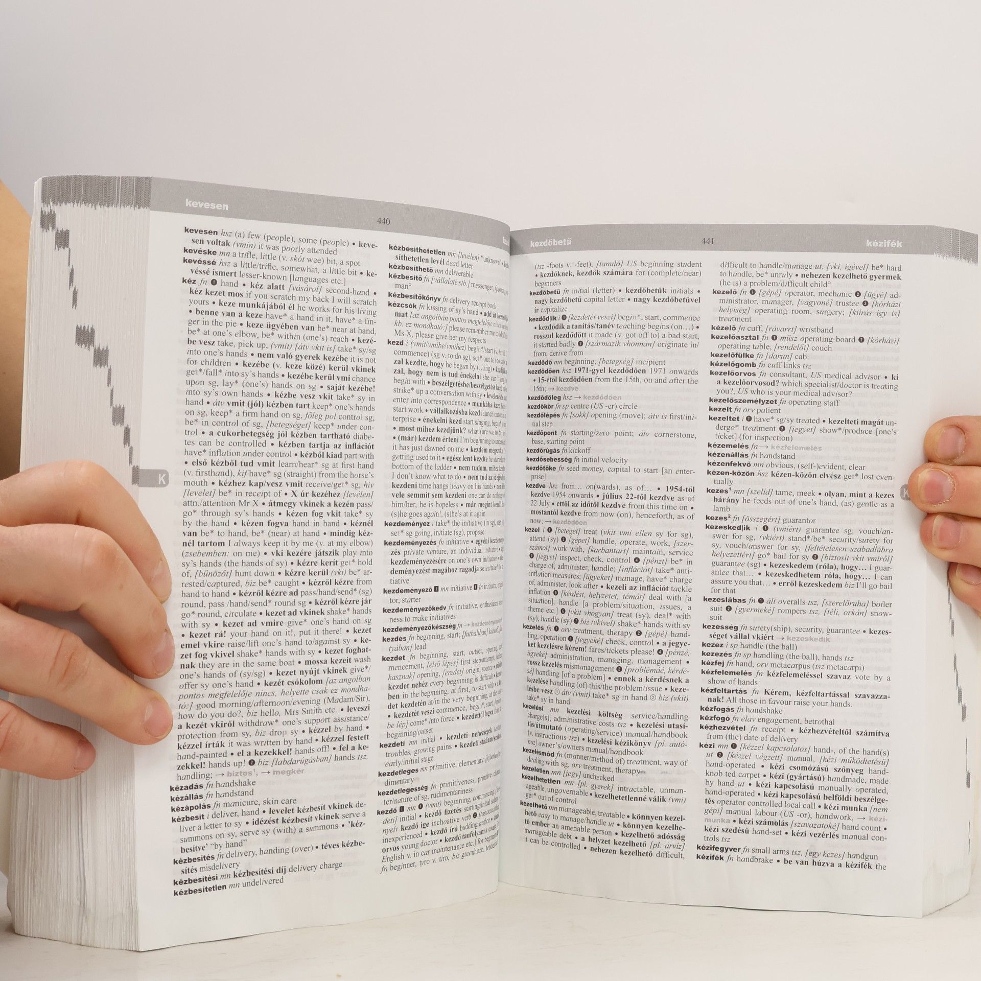 Tamás Magay Hungarian-English Dictionary
