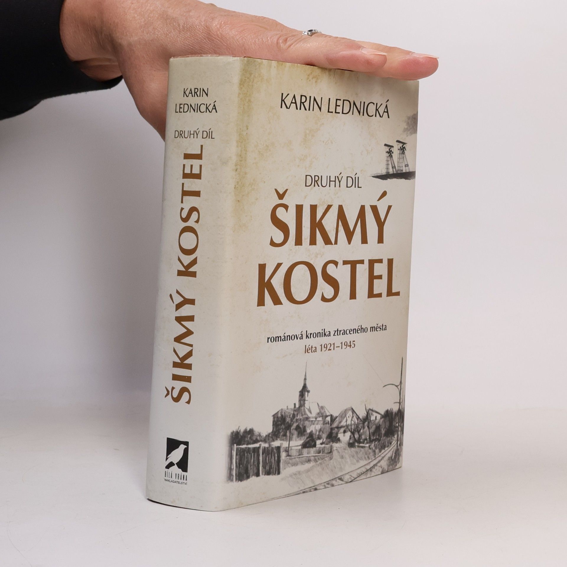 Karin Lednická Šikmý kostel 2