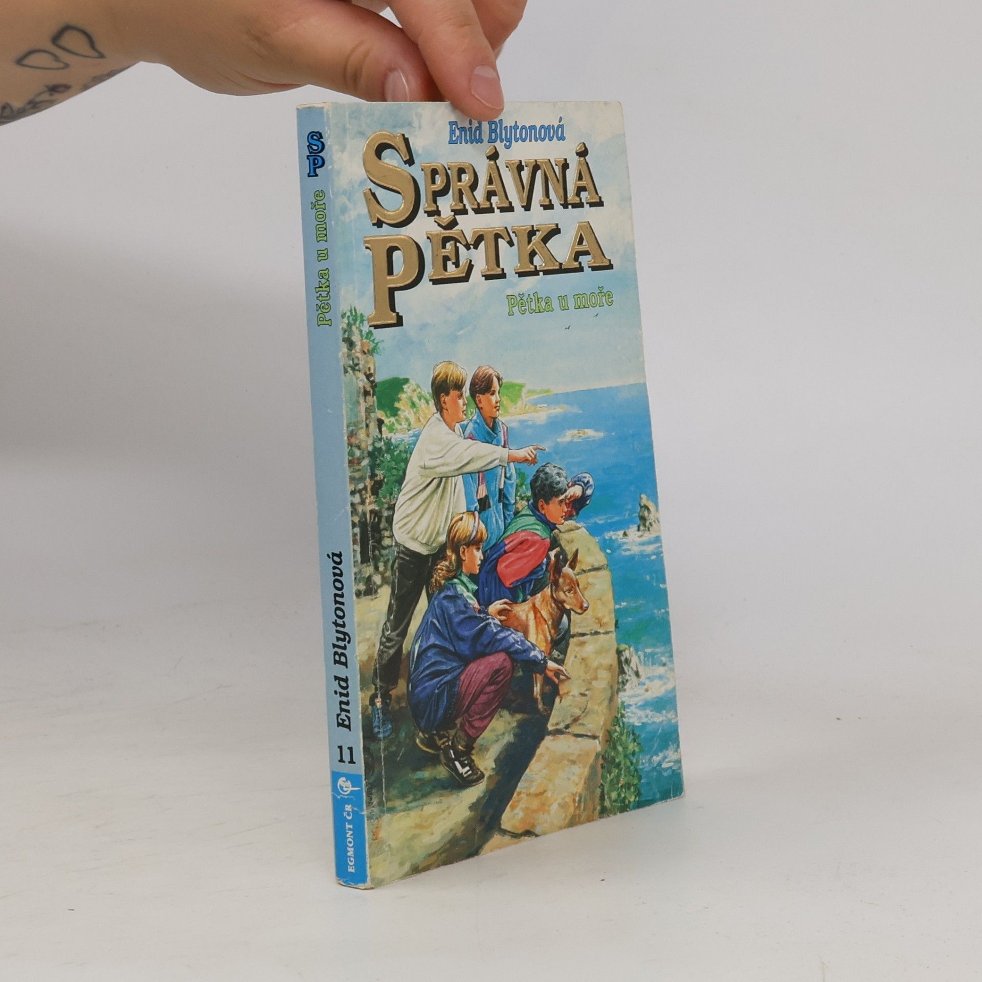 Enid Blyton Správná pětka. Pětka u moře