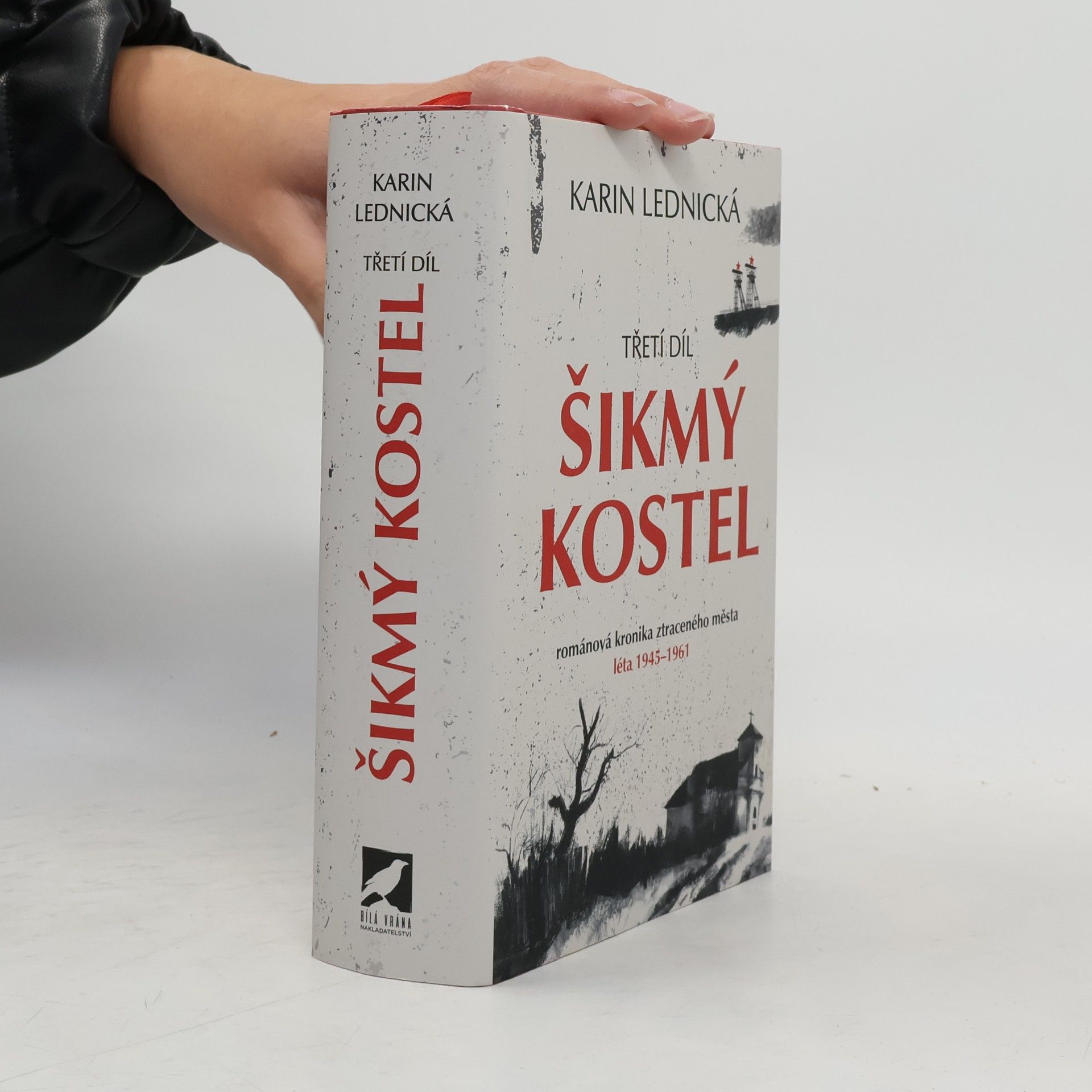 Karin Lednická Šikmý kostel 3