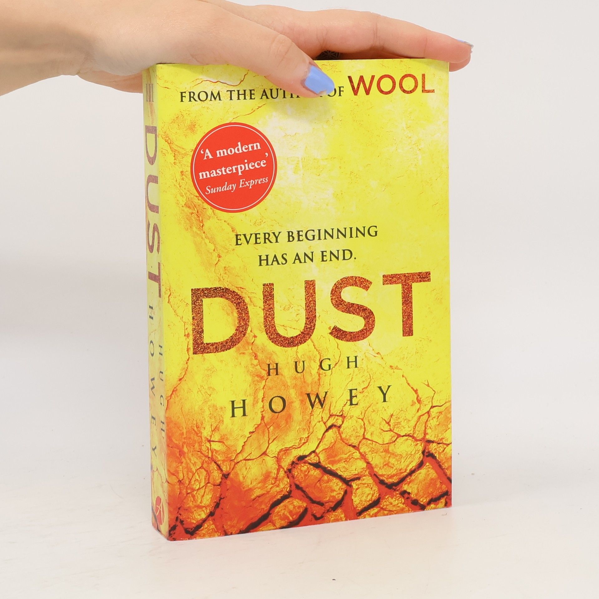 Hugh Howey Dust