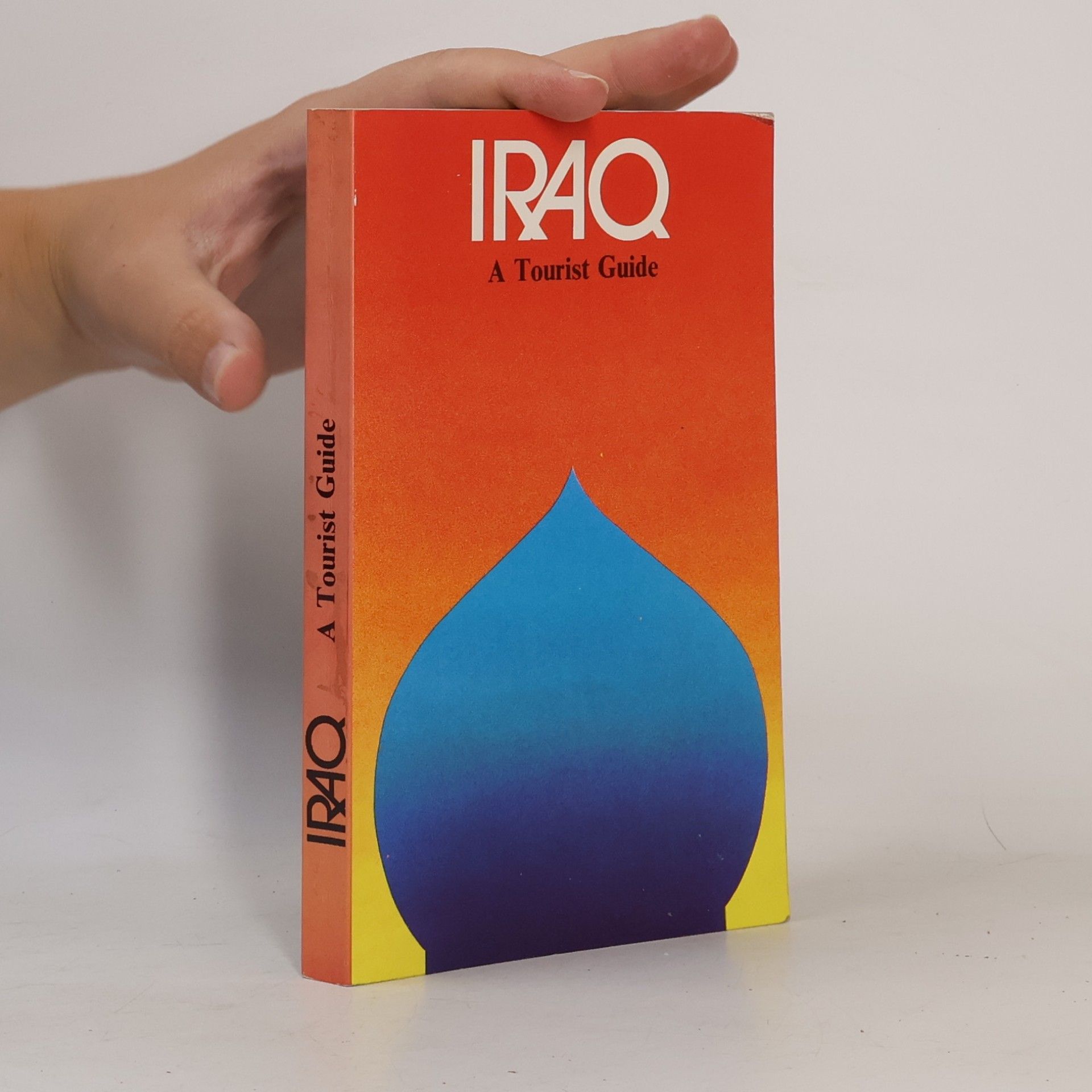 Various authors Iraq. A Tourist Guide