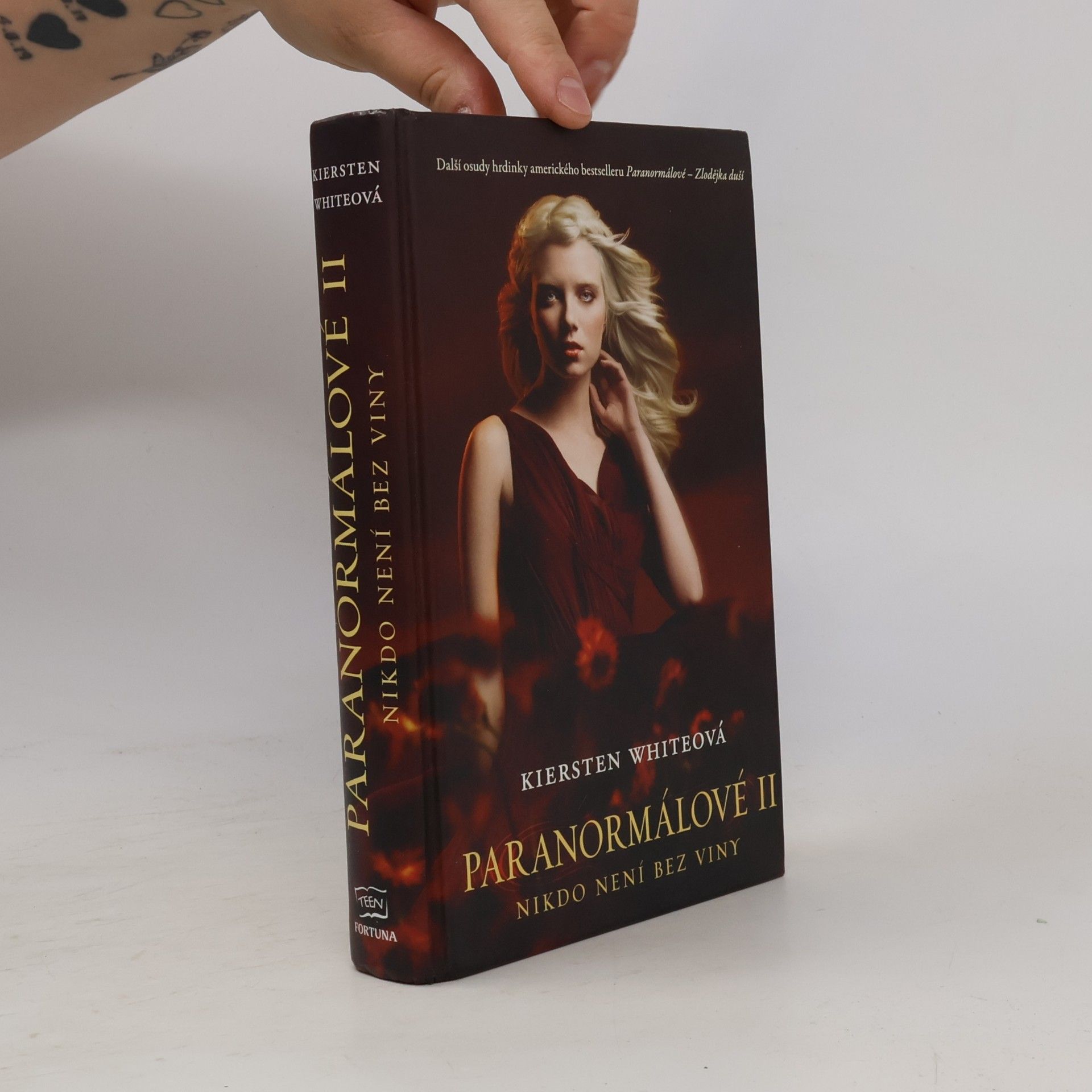 Kiersten White Paranormálové II. Nikdo není bez viny