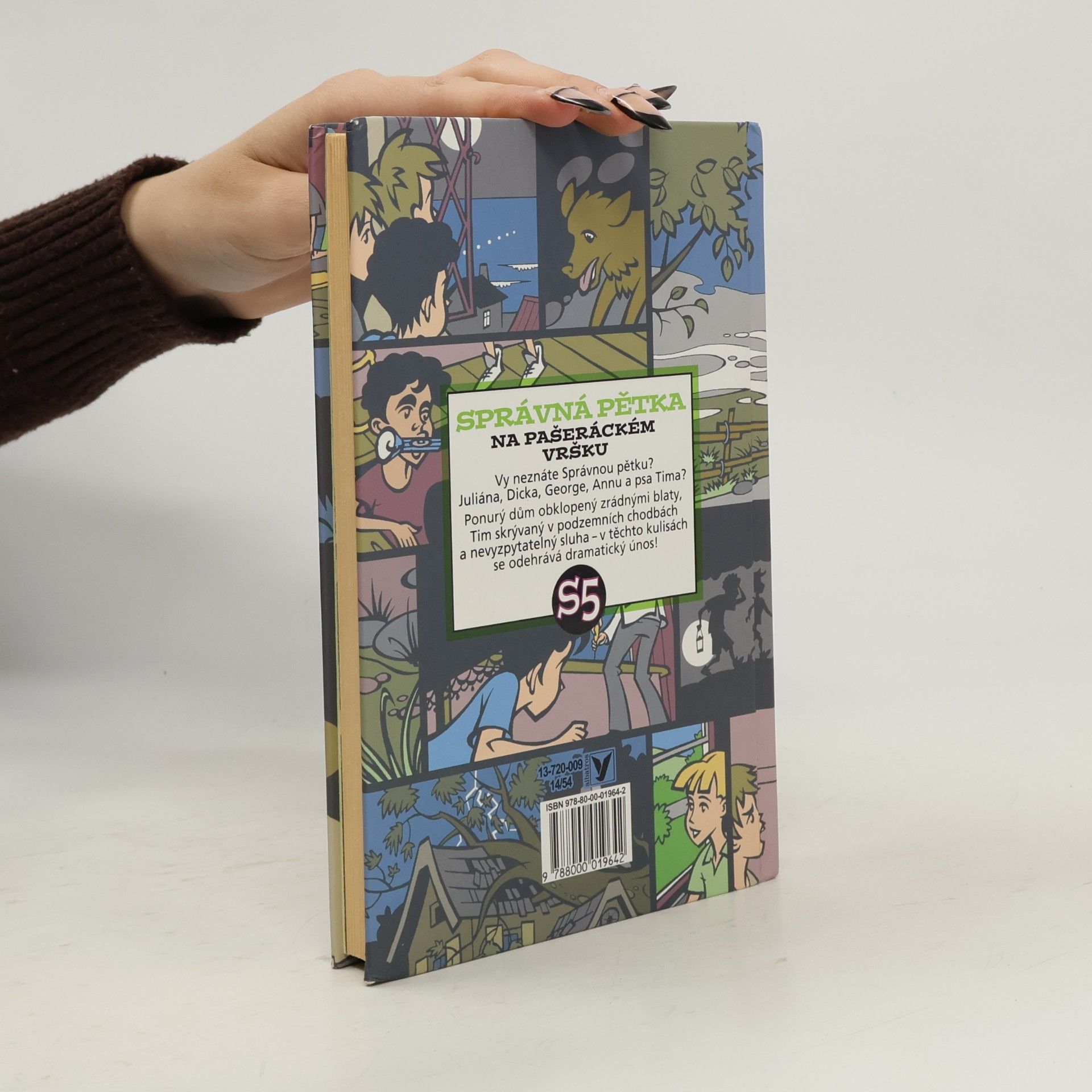 Enid Blyton Správná pětka. Na Pašeráckém vršku