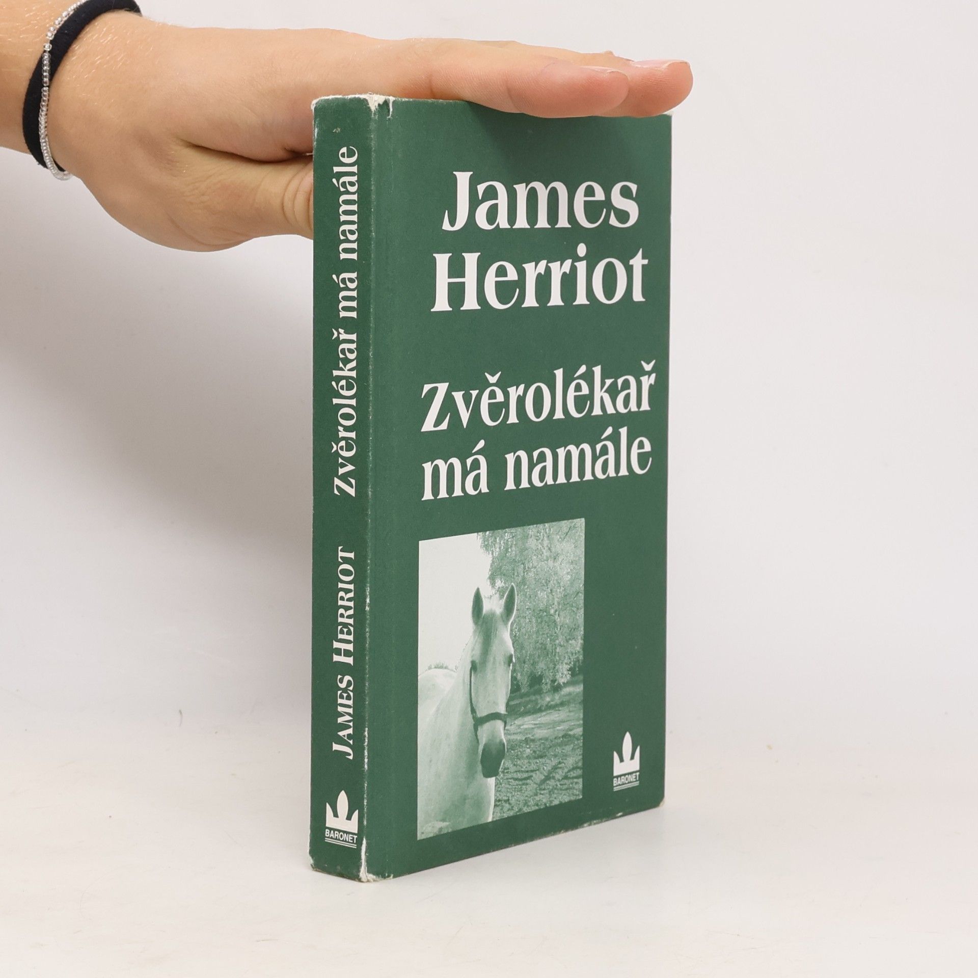 James Herriot Zvěrolékař má namále