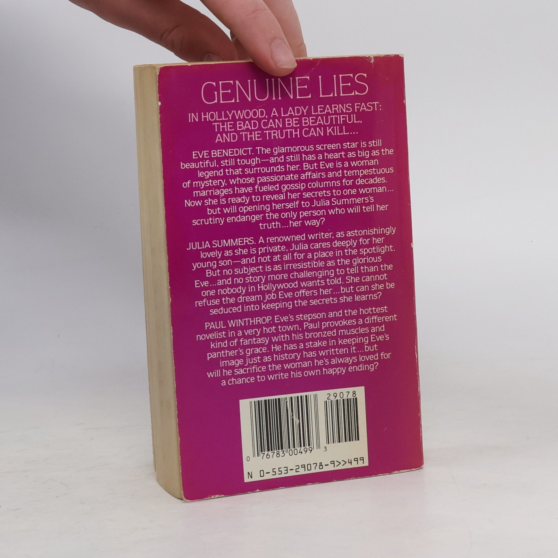 Nora Roberts Genuine Lies